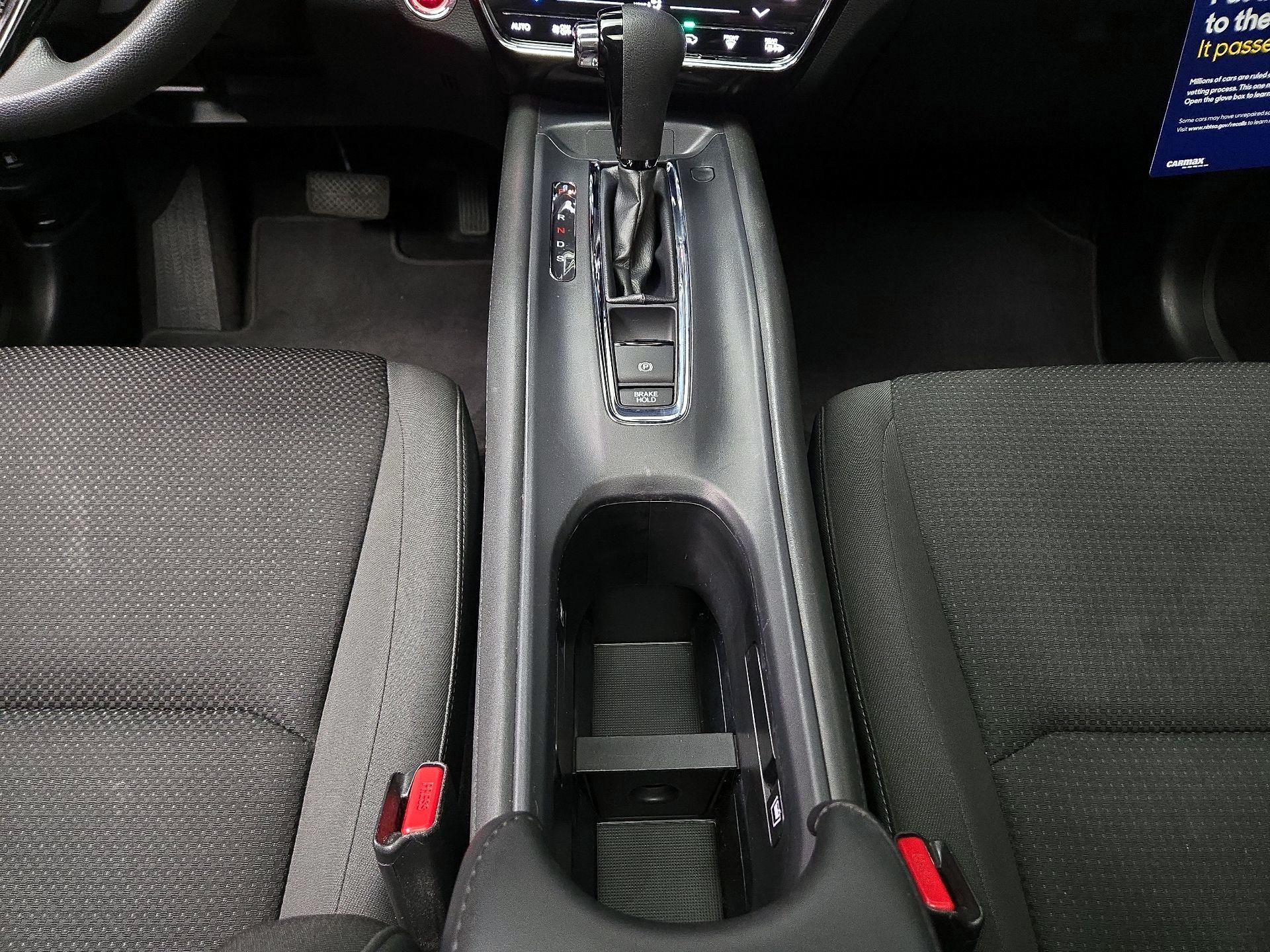 Thumbnail: 2022 Honda HR-V - 17