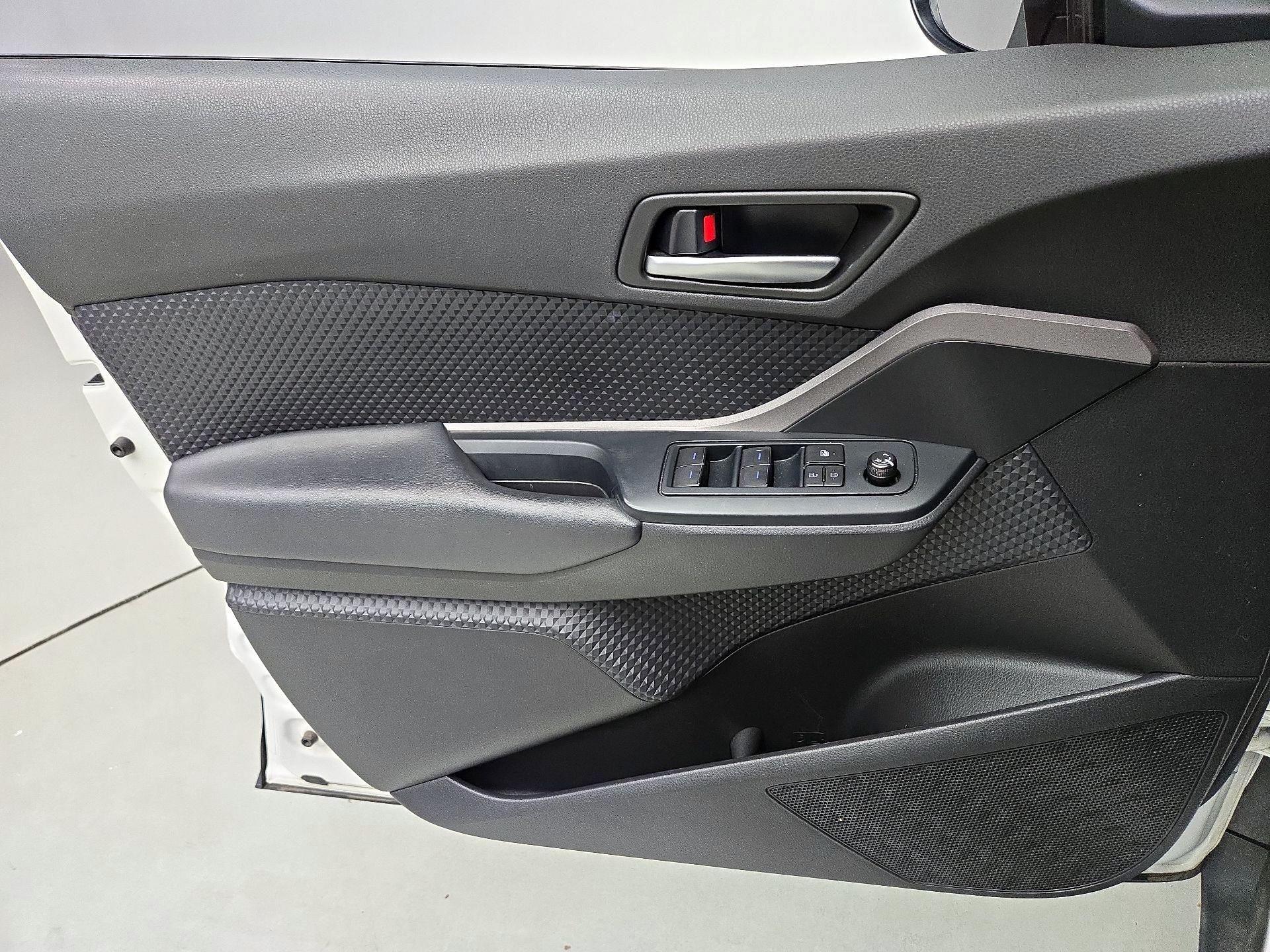 Thumbnail: 2020 Toyota C-HR - 12