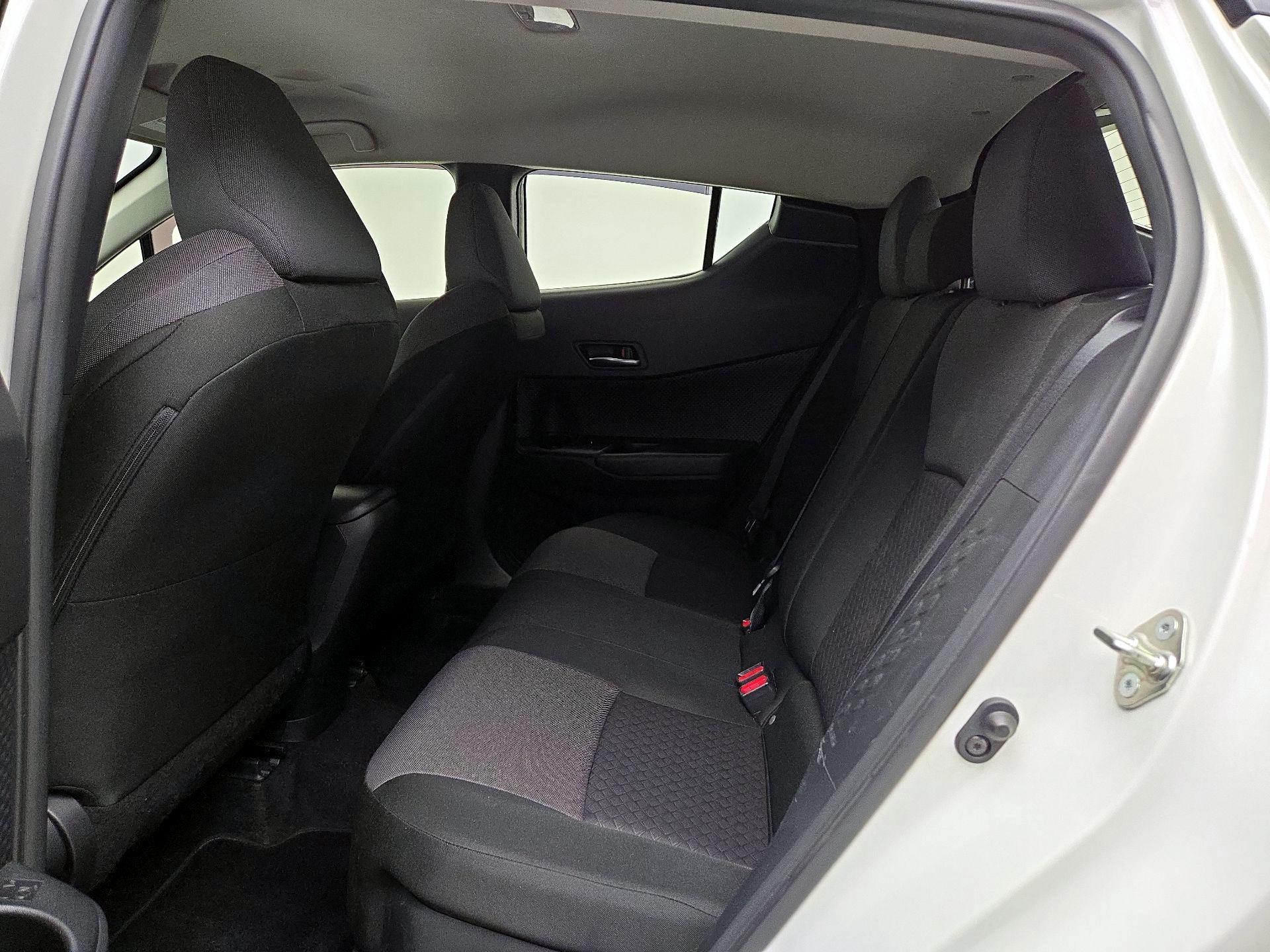 Thumbnail: 2020 Toyota C-HR - 19