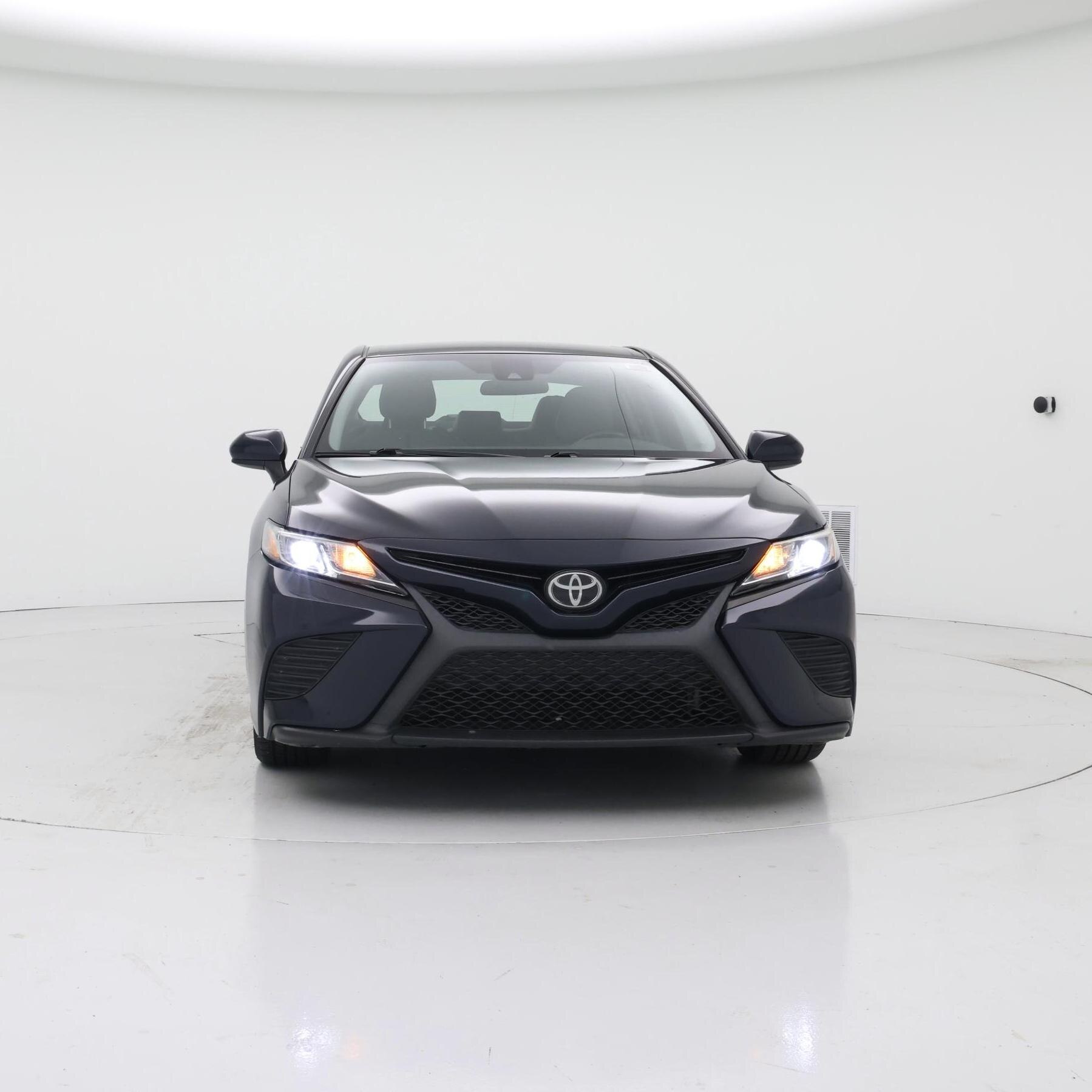 Thumbnail: 2019 Toyota Camry - 5