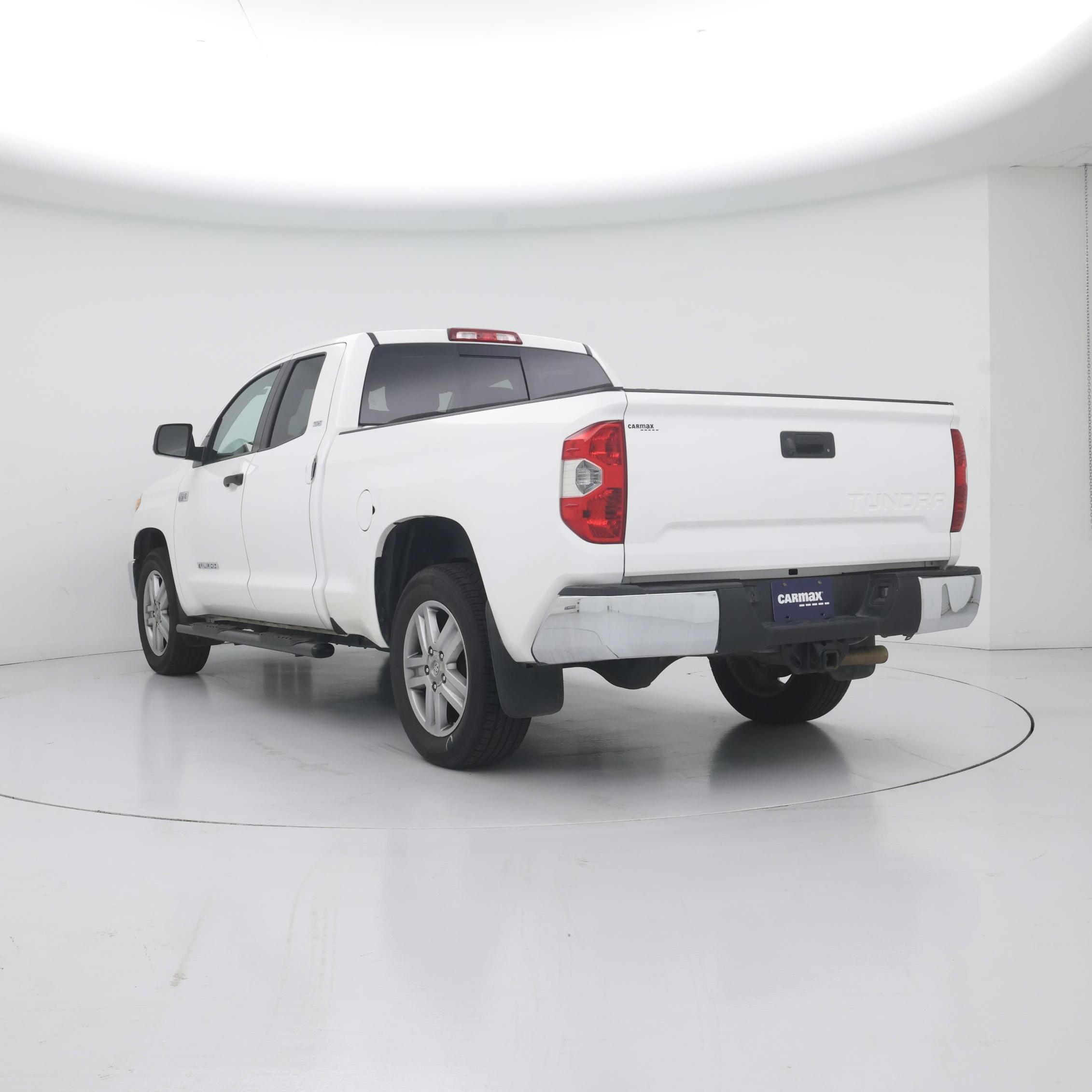 Thumbnail: 2015 Toyota Tundra - 2