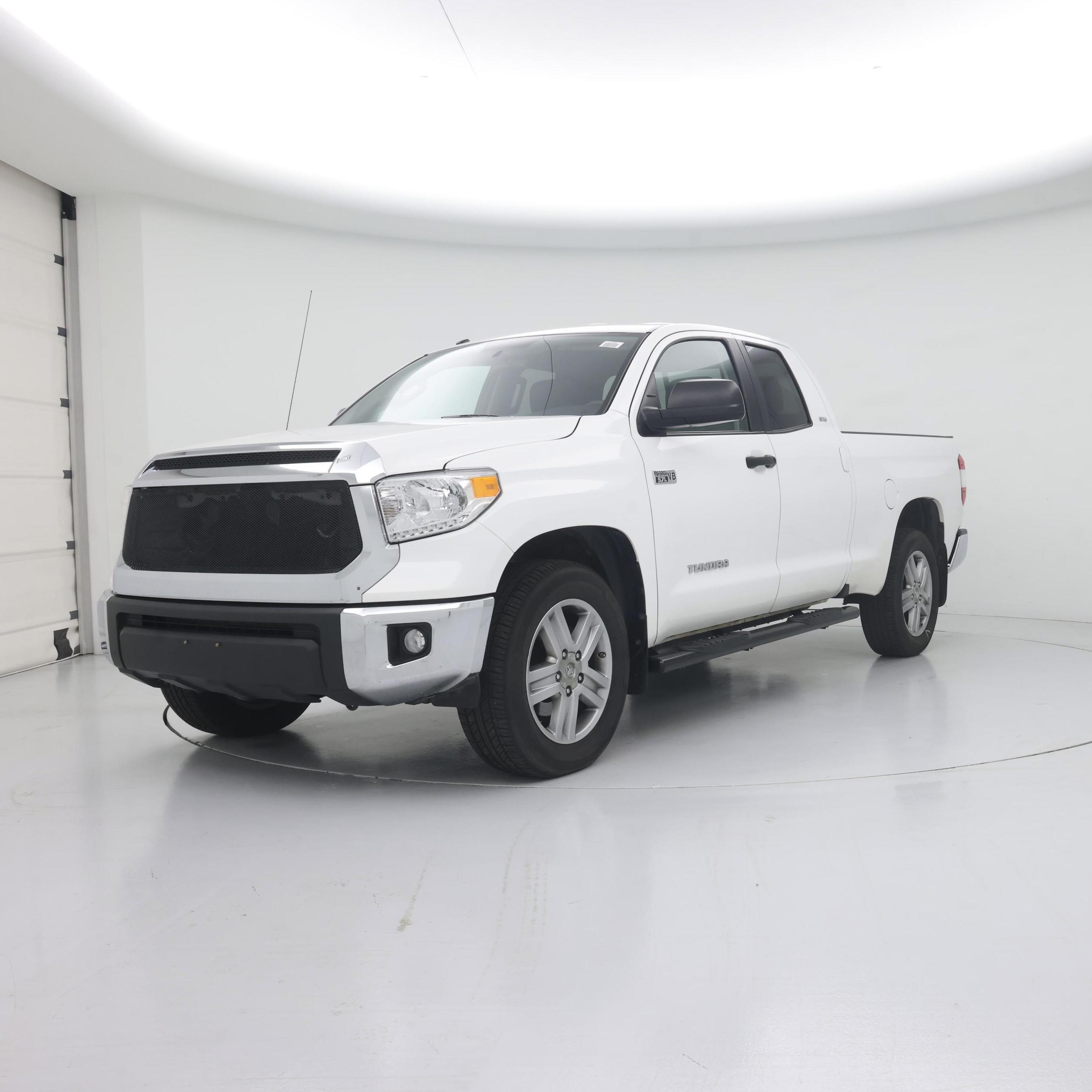 Thumbnail: 2015 Toyota Tundra - 4