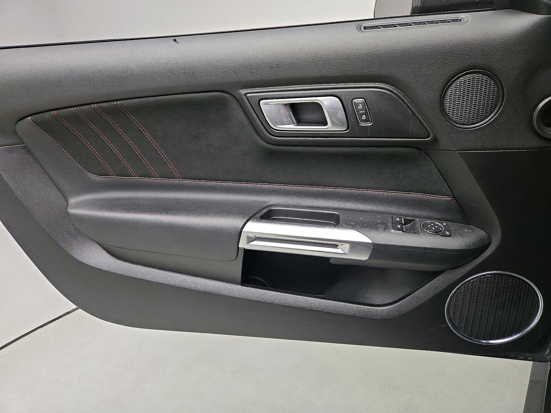 Thumbnail: 2022 Ford Mustang - 12