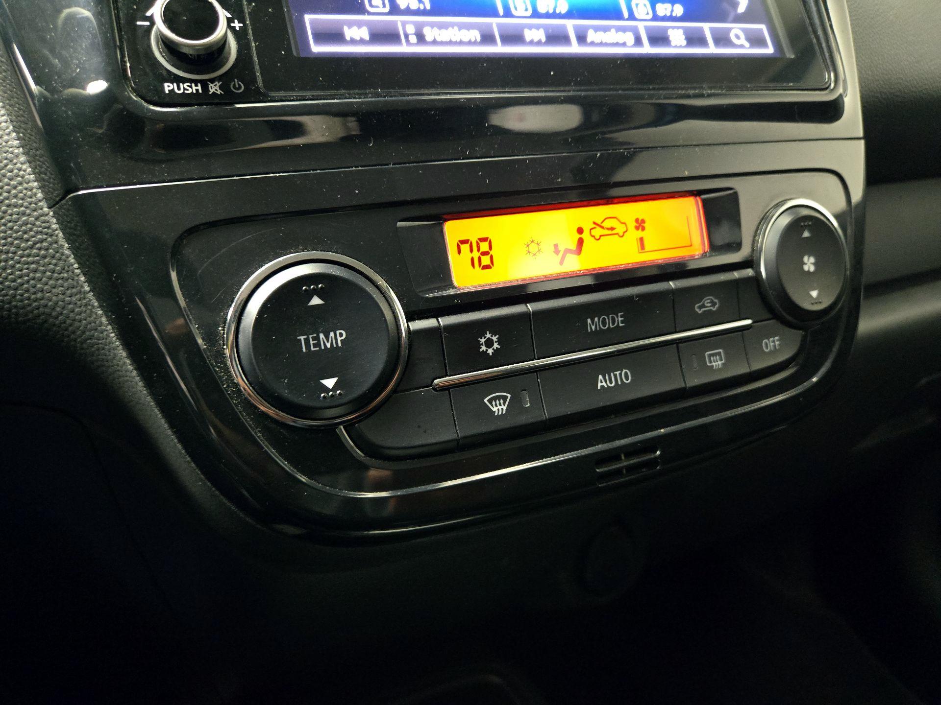 Thumbnail: 2022 Mitsubishi Mirage - 16