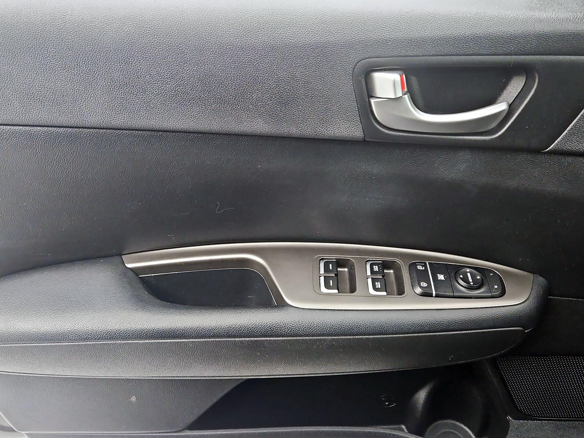 Thumbnail: 2019 Kia Optima - 12