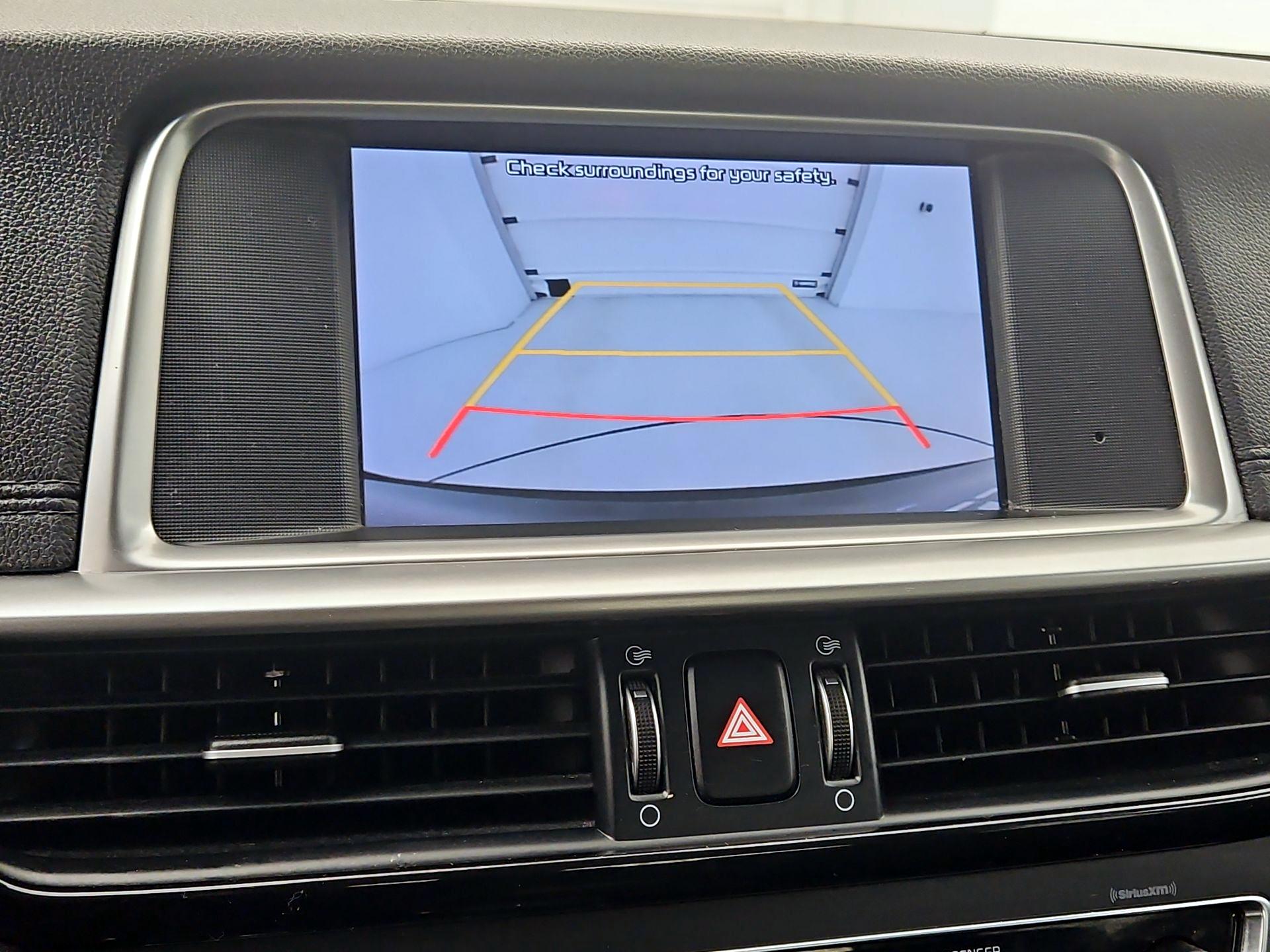 Thumbnail: 2019 Kia Optima - 14