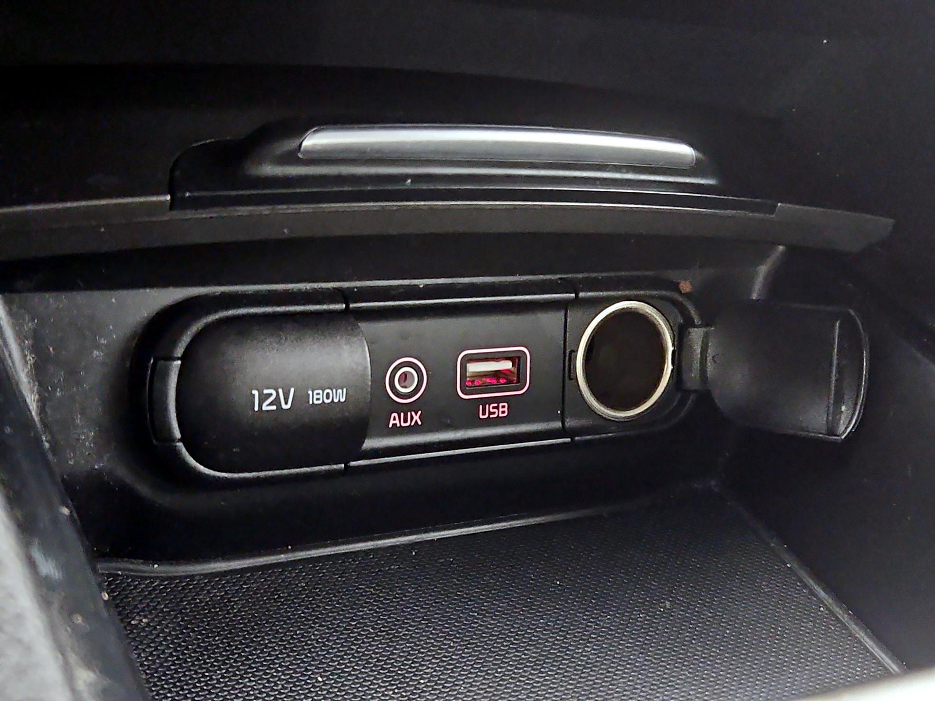 Thumbnail: 2019 Kia Optima - 18