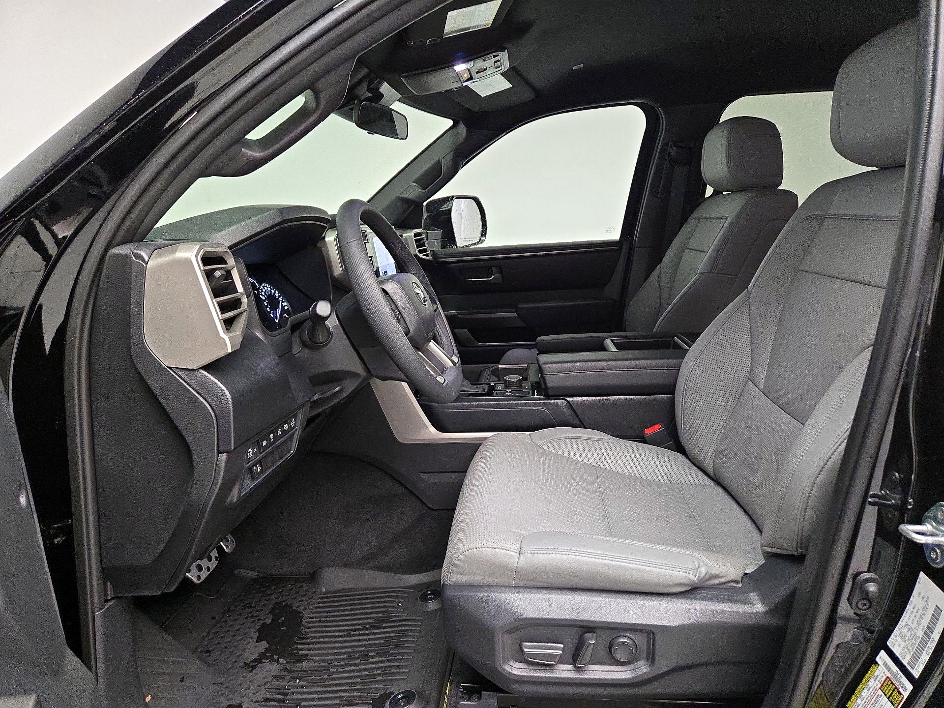 Thumbnail: 2025 Toyota Tundra - 11