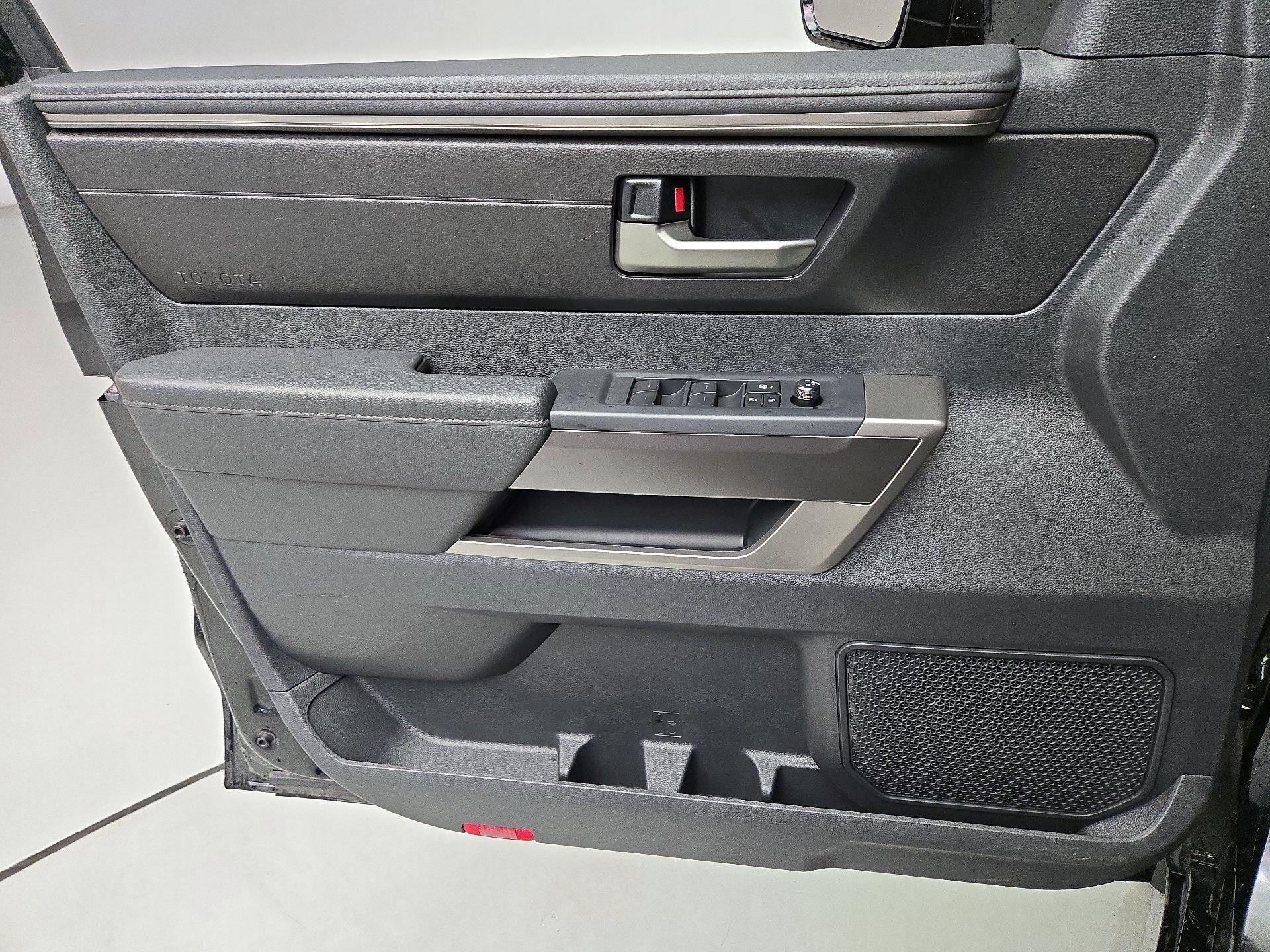 Thumbnail: 2025 Toyota Tundra - 12