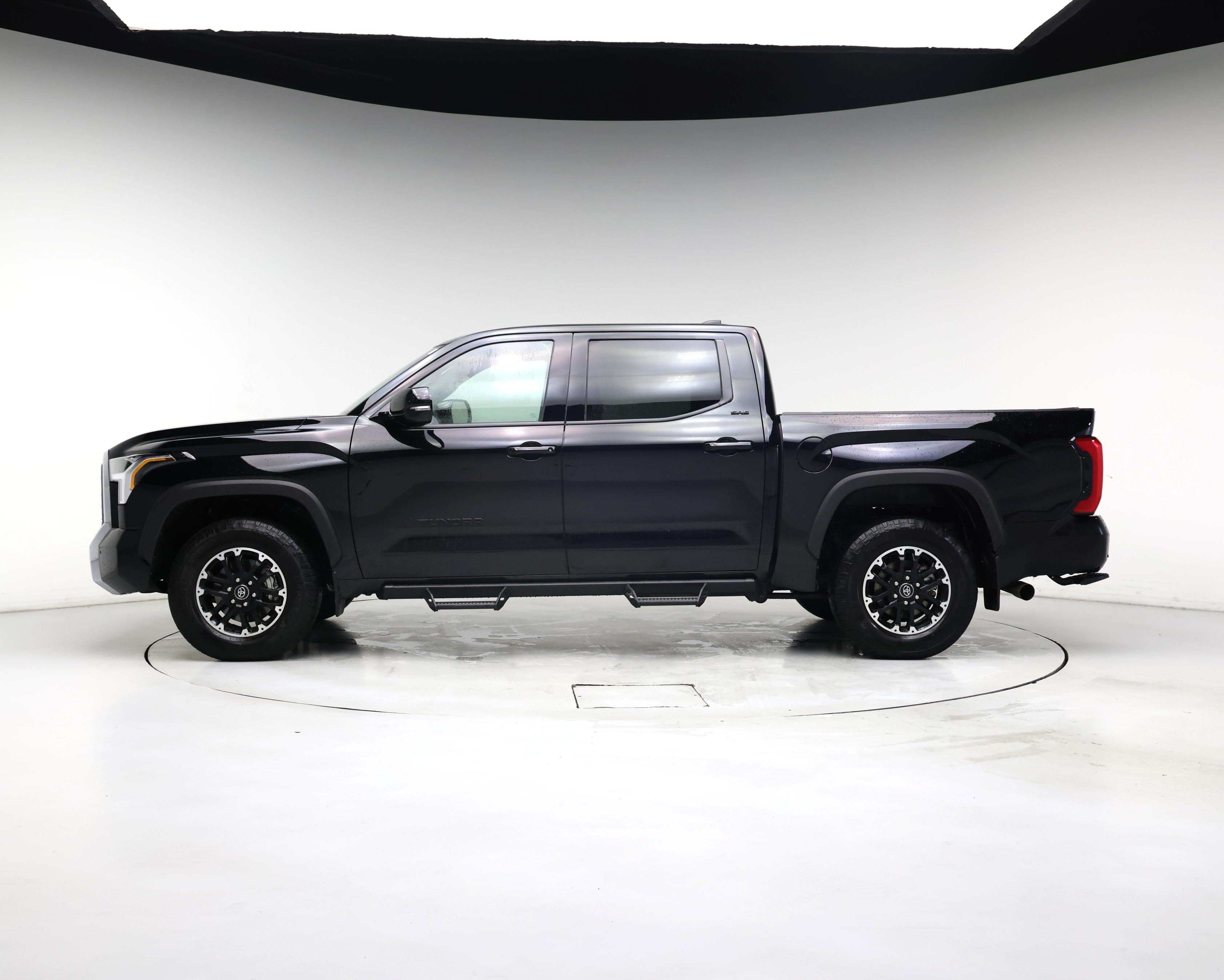 Thumbnail: 2025 Toyota Tundra - 3