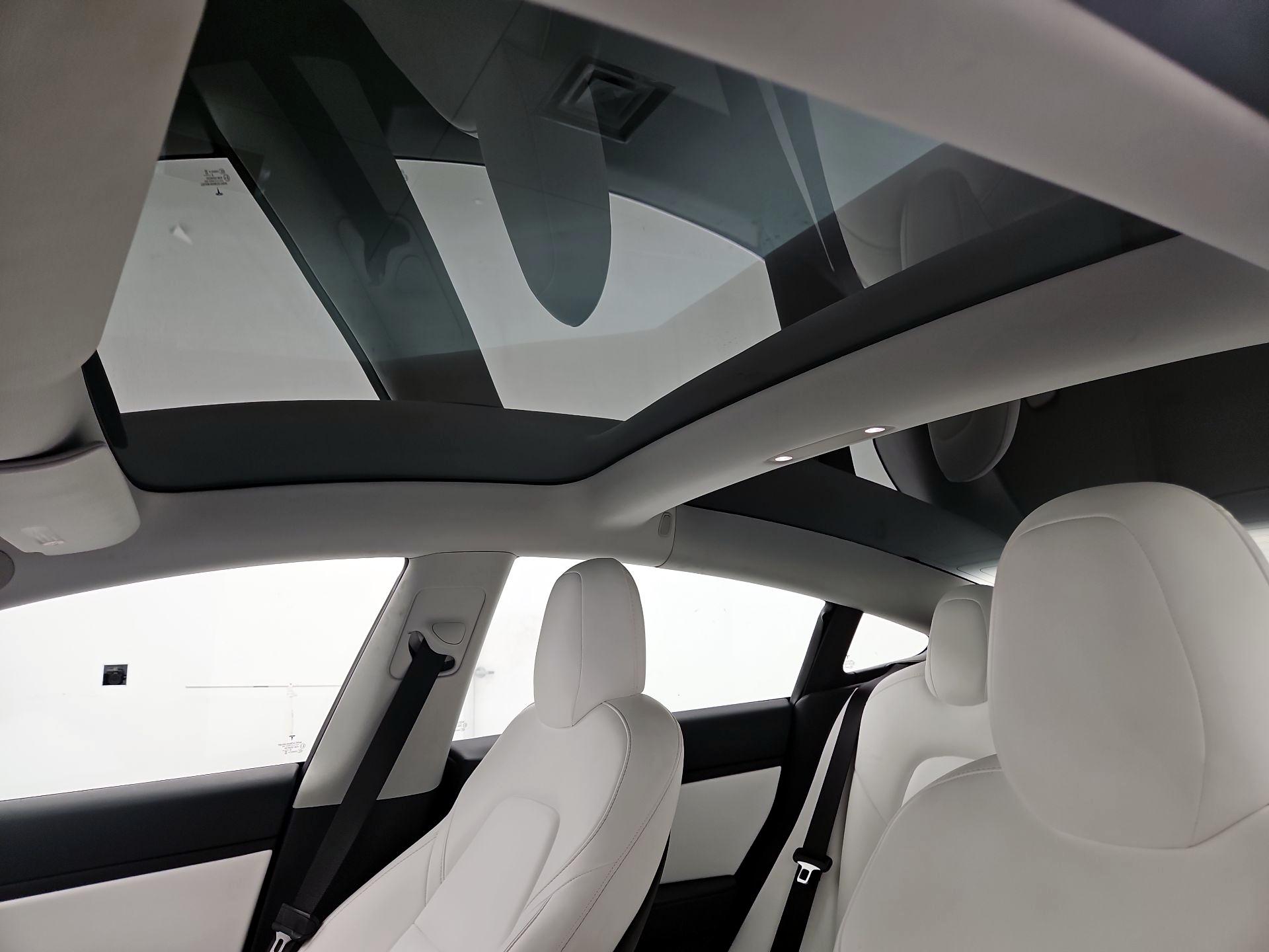 Thumbnail: 2019 Tesla Model 3 - 20