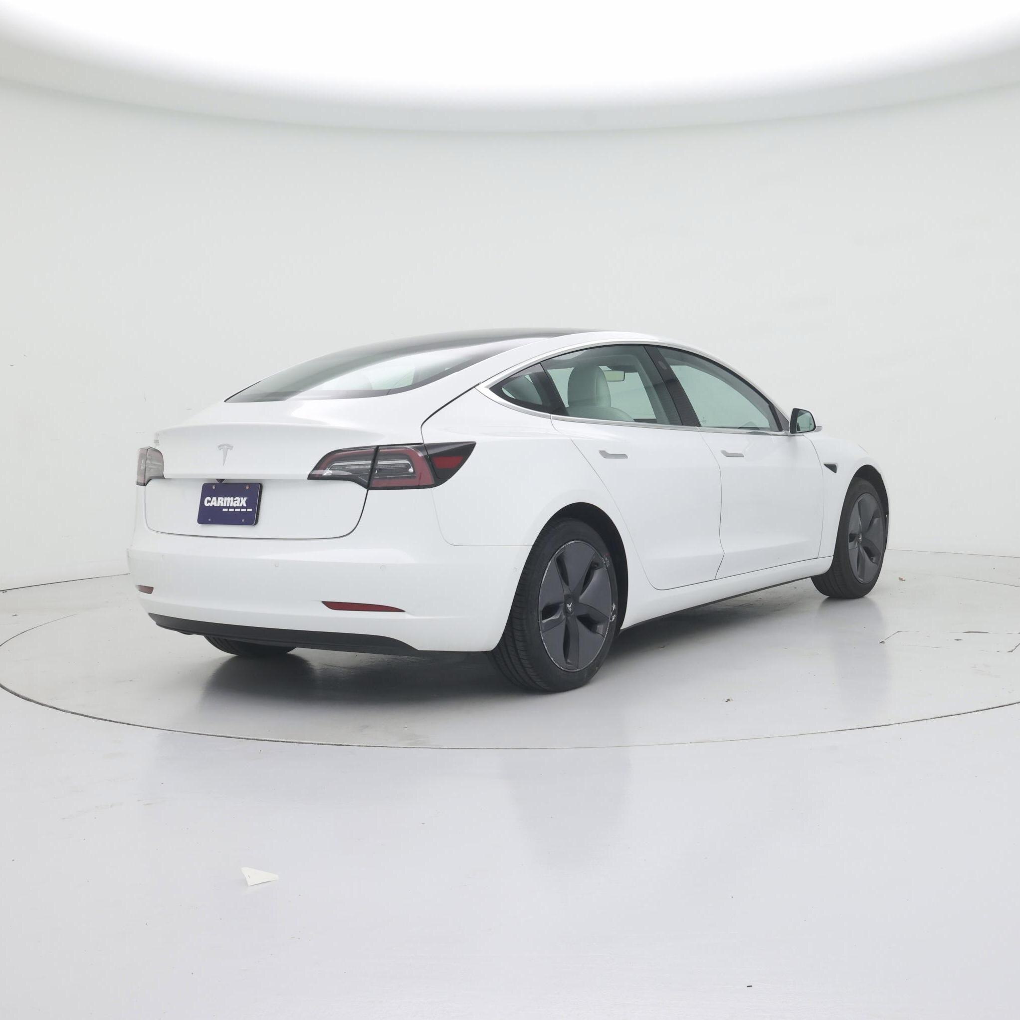 Thumbnail: 2019 Tesla Model 3 - 8