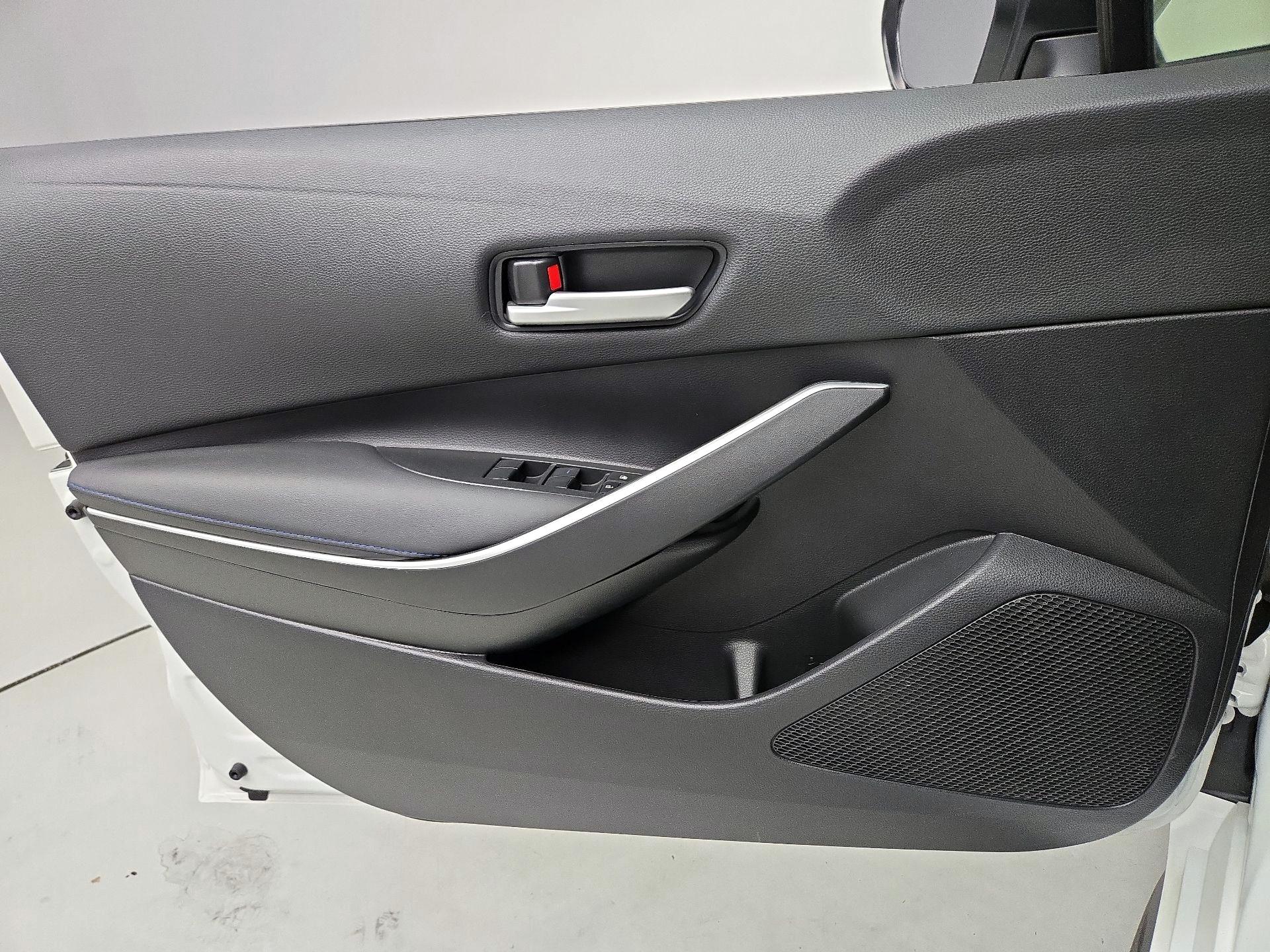 Thumbnail: 2022 Toyota Corolla - 12