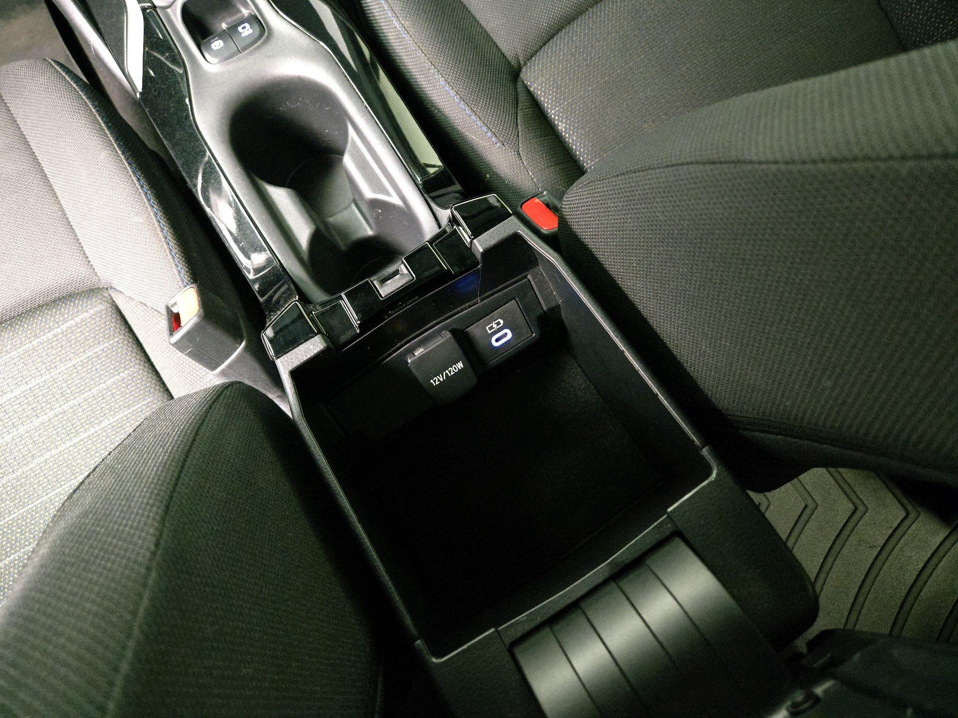 Thumbnail: 2022 Toyota Corolla - 18