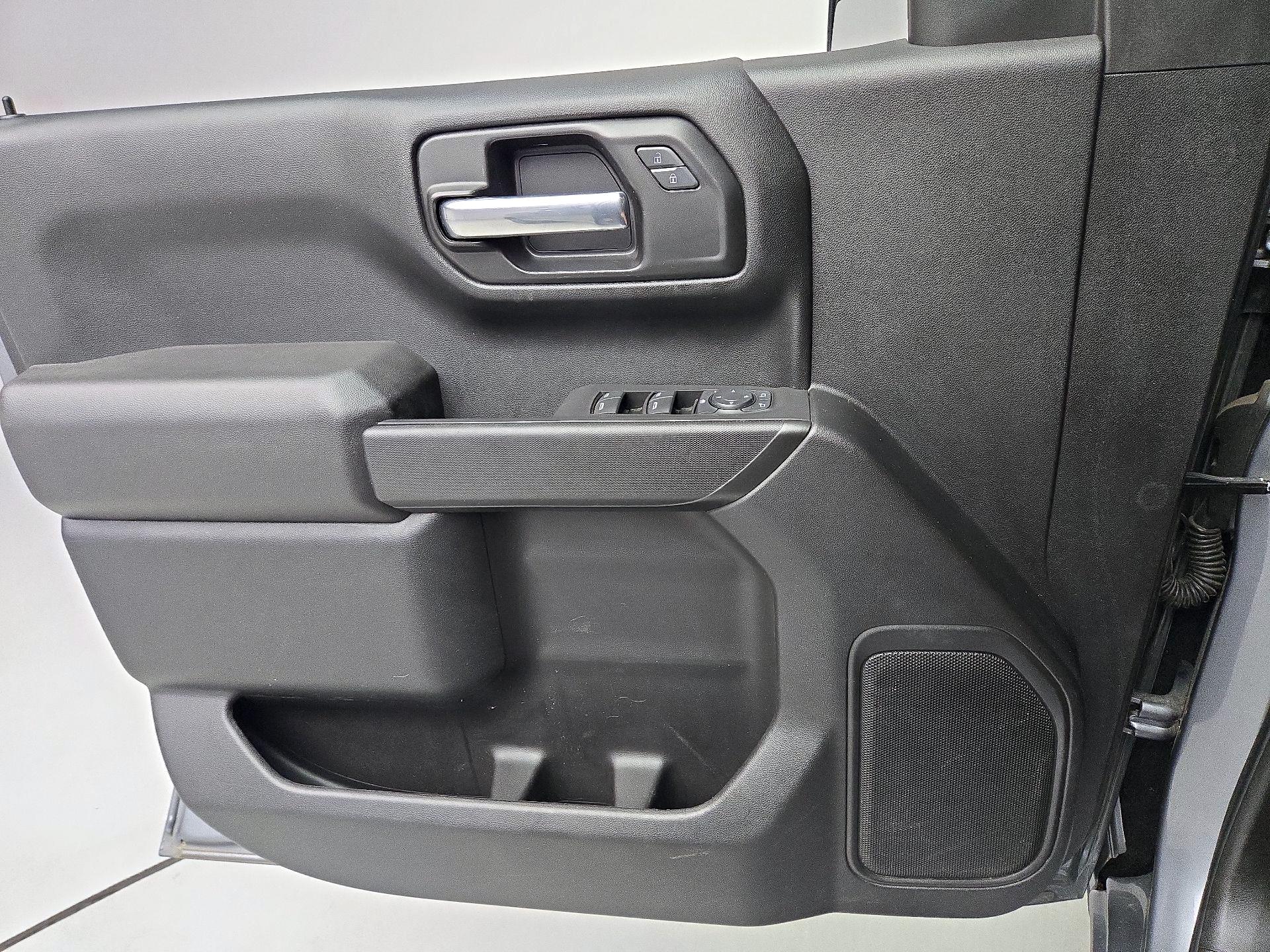 Thumbnail: 2021 Chevrolet Silverado 1500 - 12