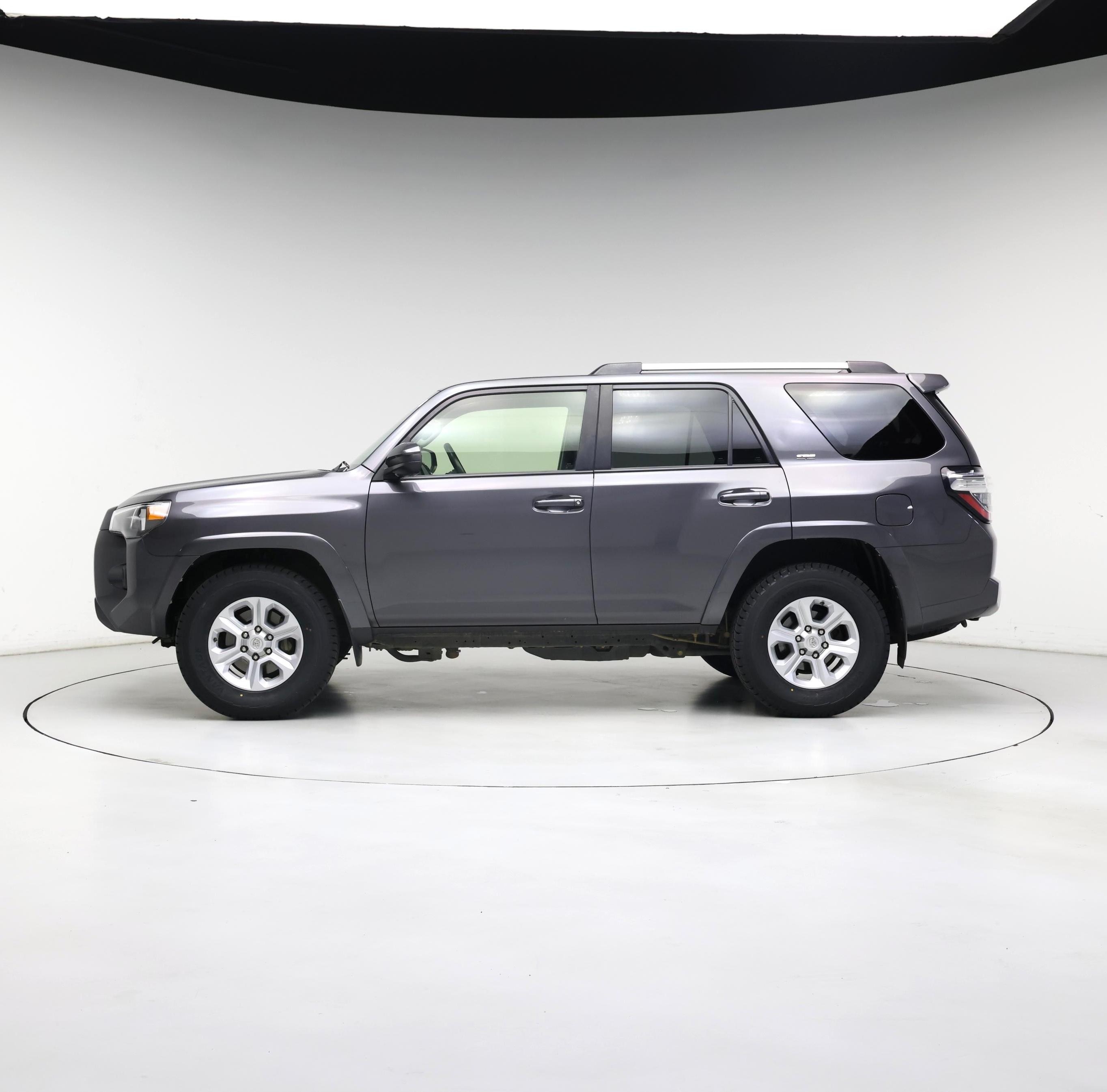 Thumbnail: 2021 Toyota 4Runner - 3