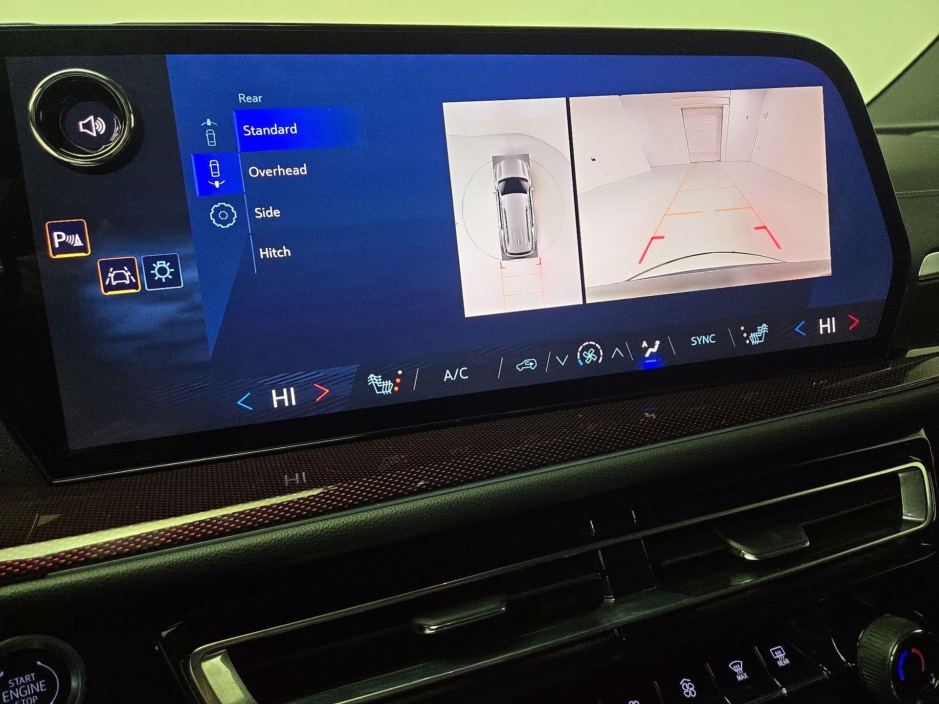 Thumbnail: 2025 Chevrolet Traverse - 15