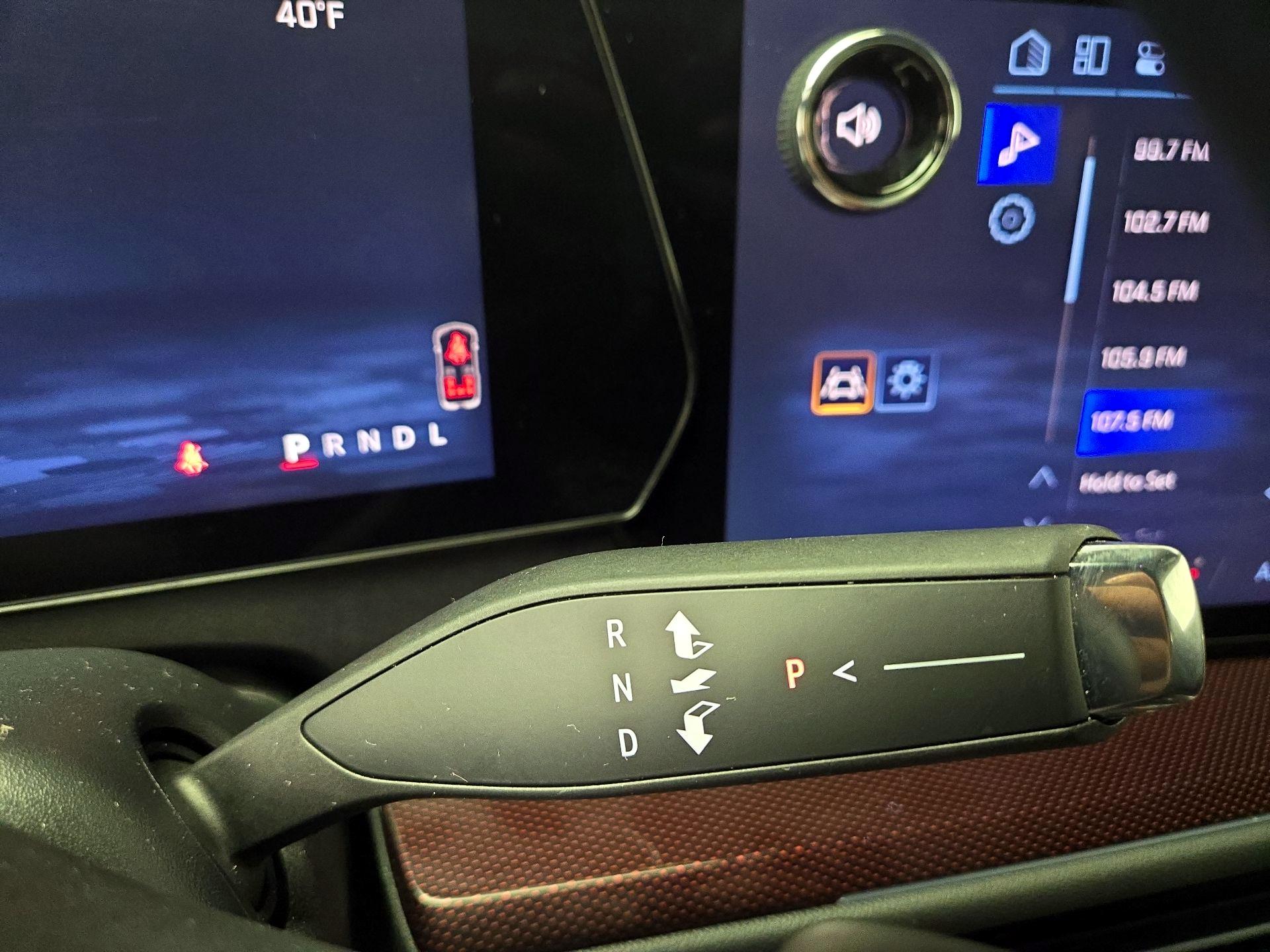 Thumbnail: 2025 Chevrolet Traverse - 18