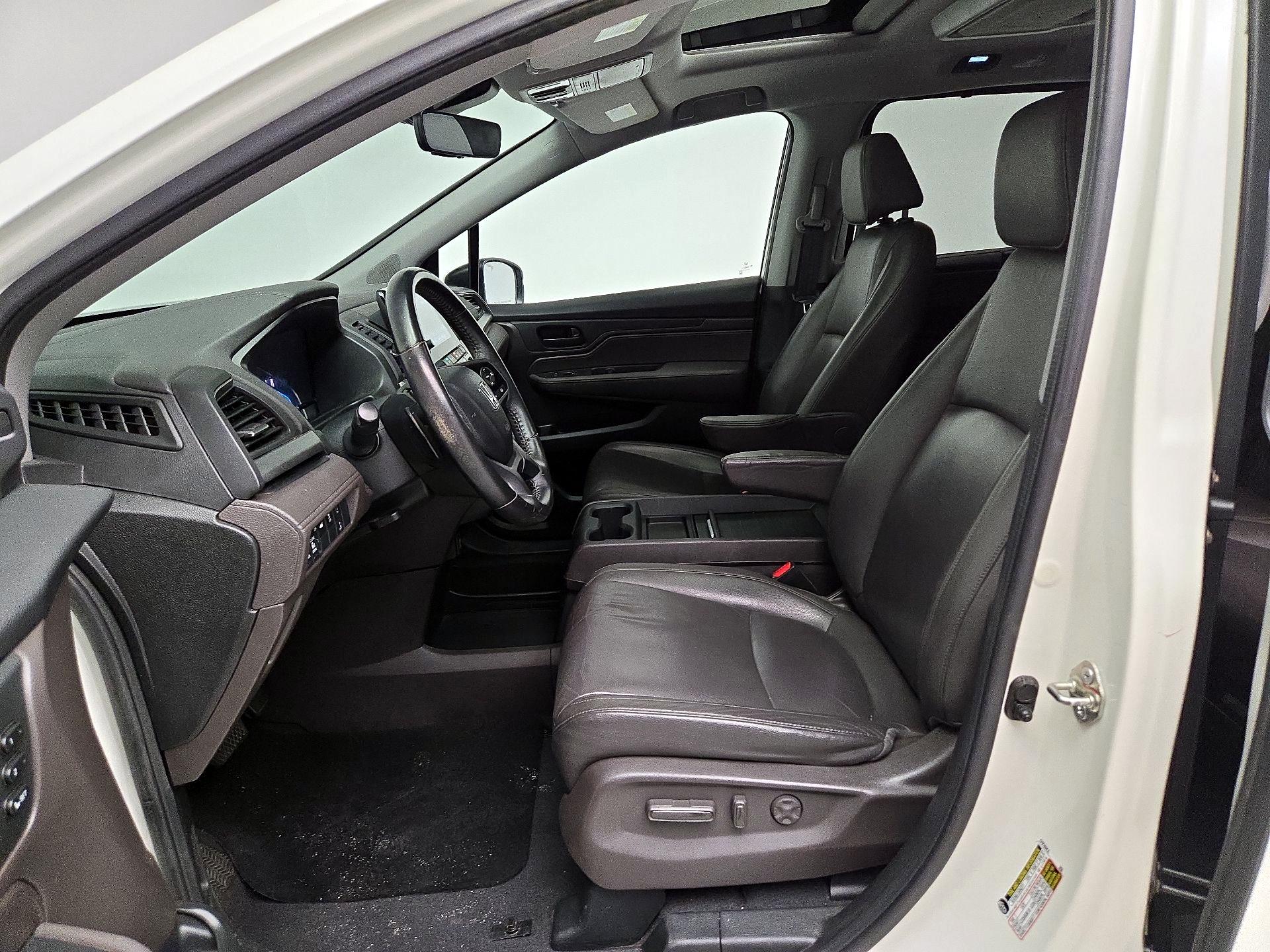 Thumbnail: 2018 Honda Odyssey - 11