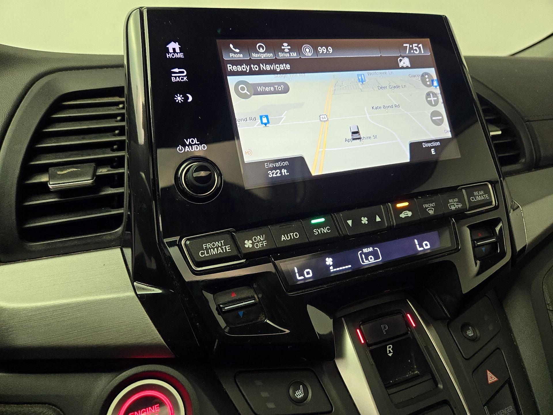 Thumbnail: 2018 Honda Odyssey - 14