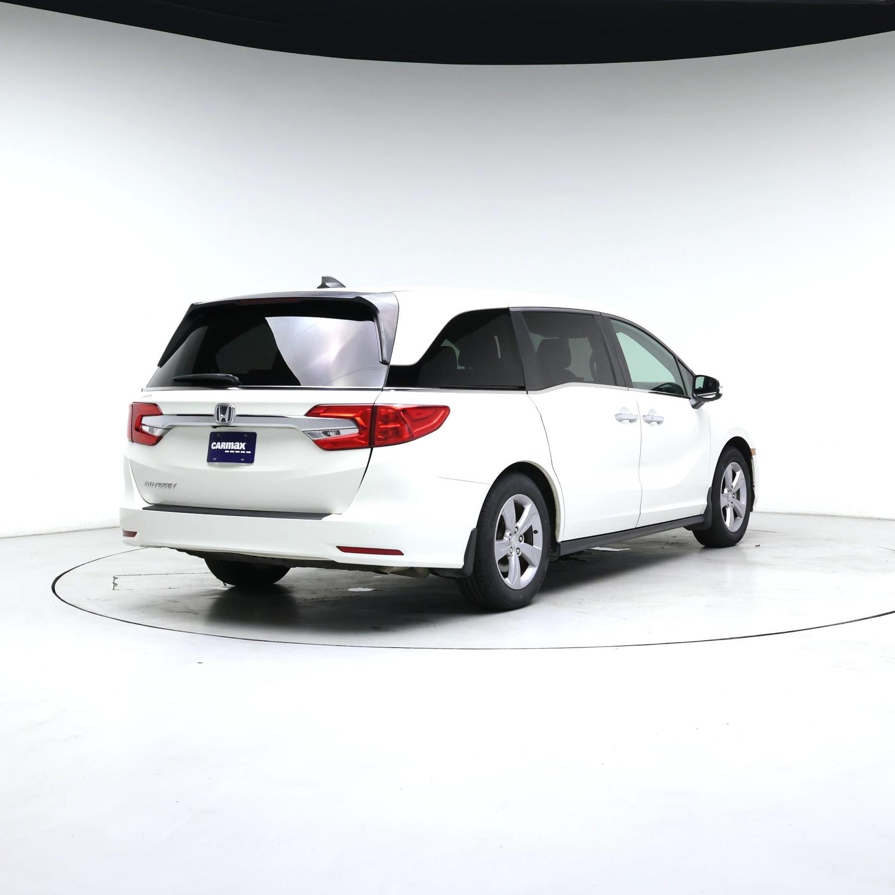 Thumbnail: 2018 Honda Odyssey - 8