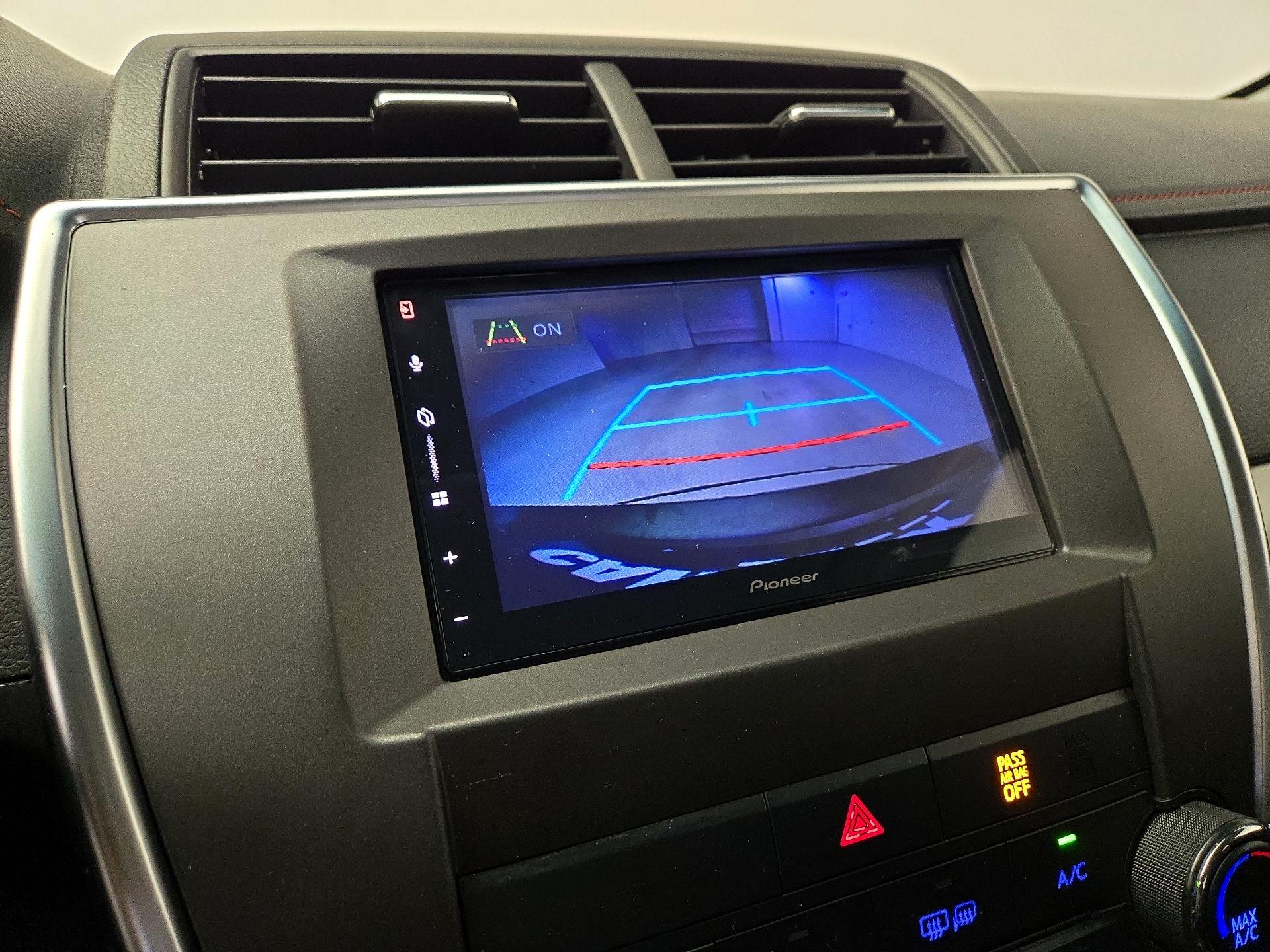 Thumbnail: 2015 Toyota Camry - 14