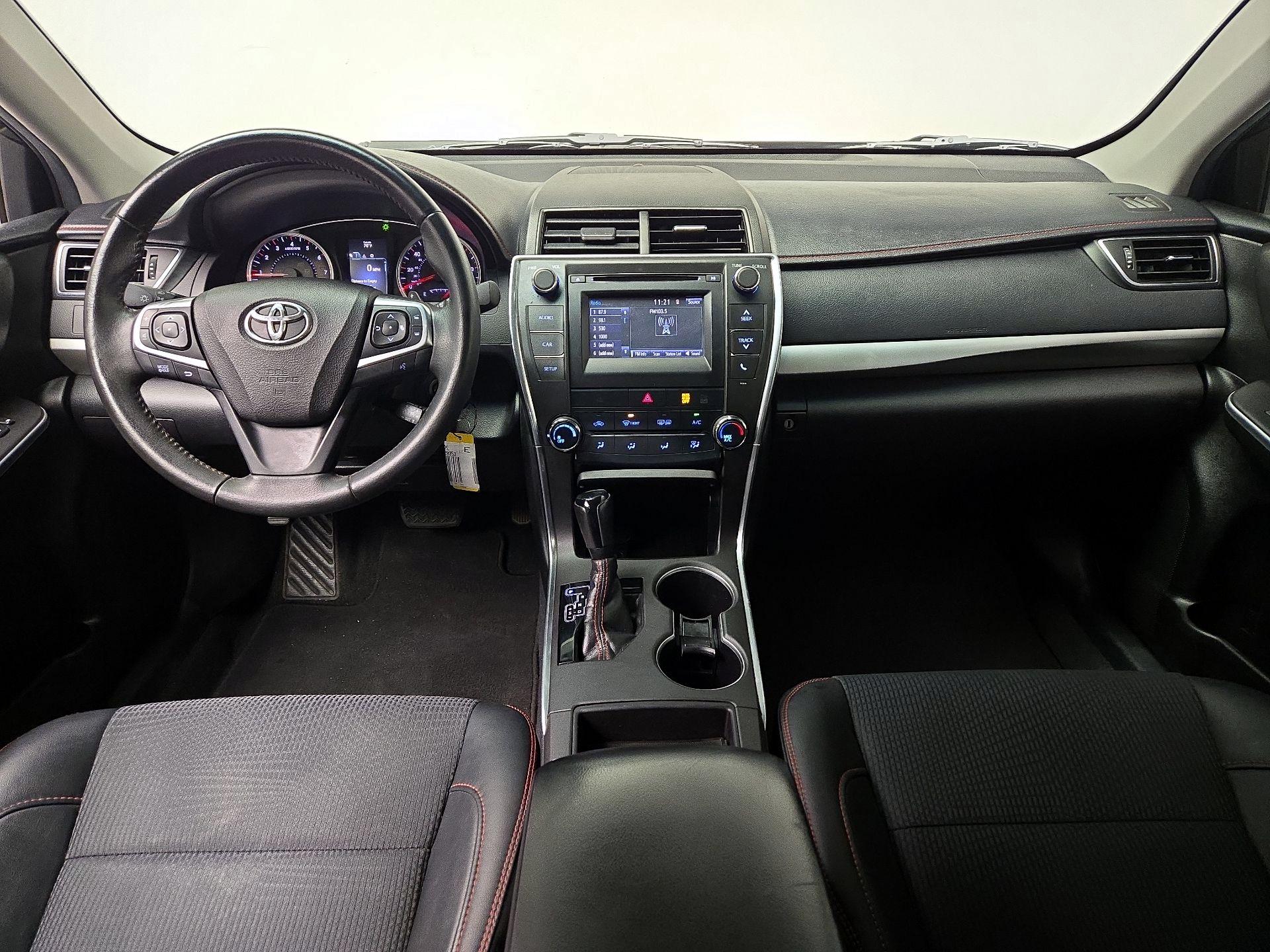 Thumbnail: 2017 Toyota Camry - 9