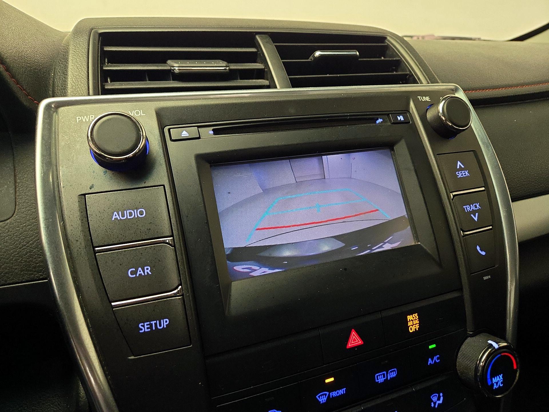 Thumbnail: 2017 Toyota Camry - 14