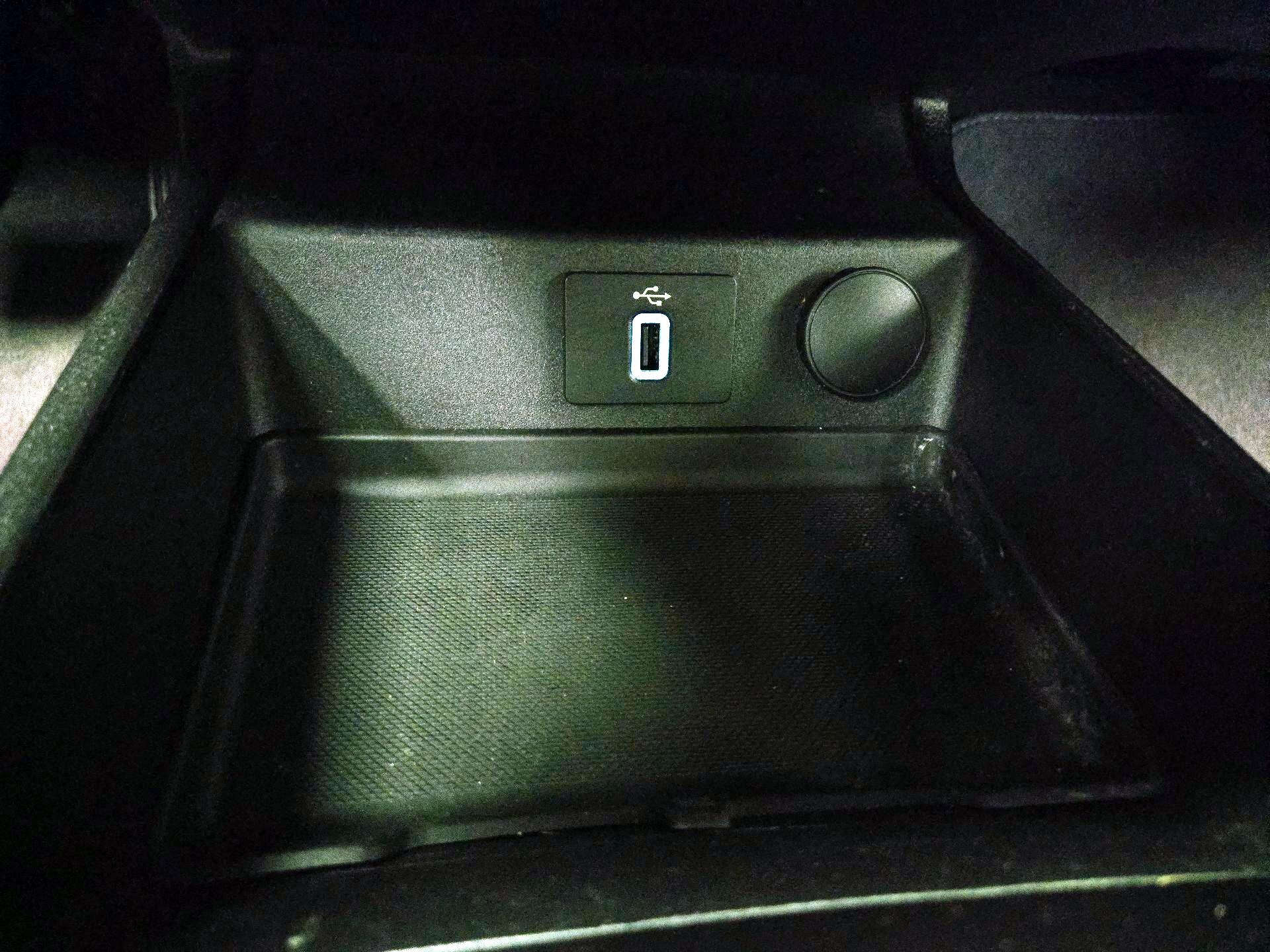 Thumbnail: 2018 Ford Fusion - 19