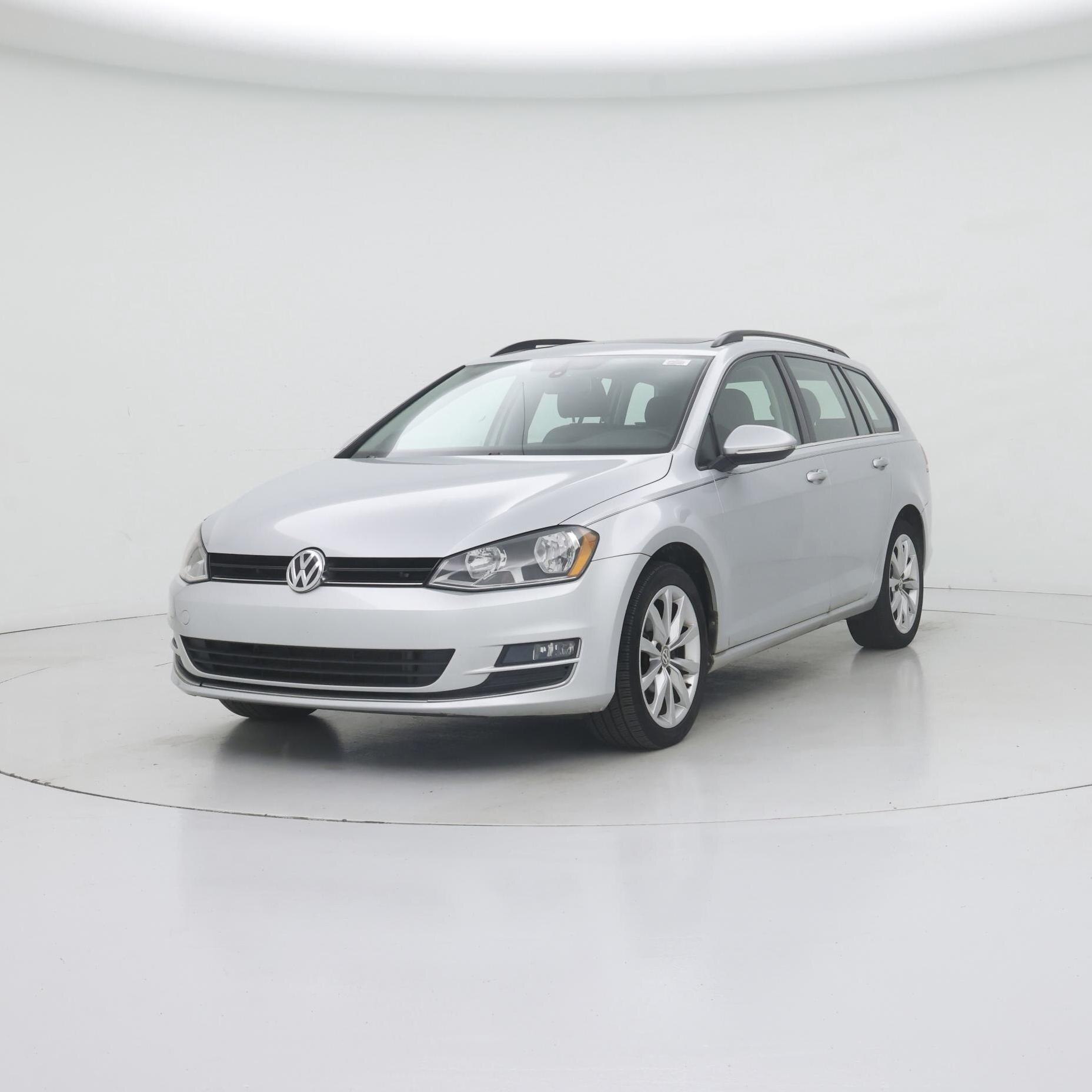 Thumbnail: 2016 Volkswagen Golf - 4