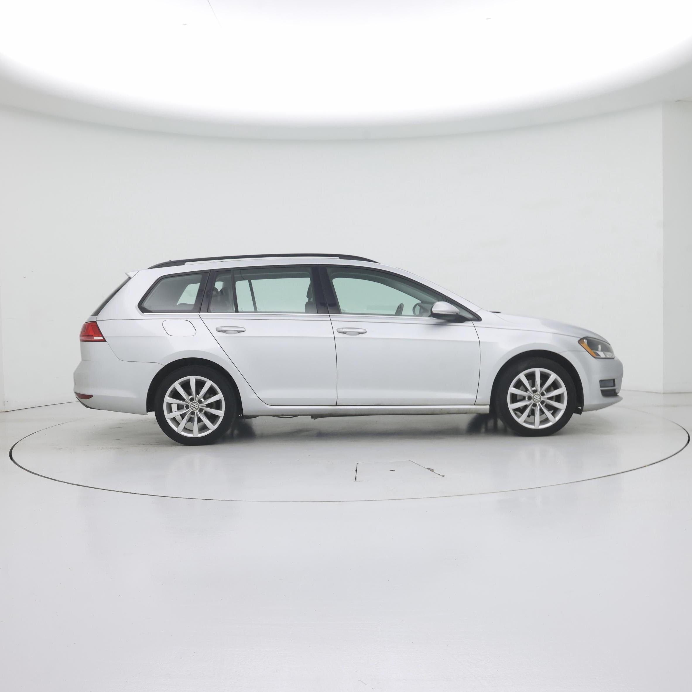 Thumbnail: 2016 Volkswagen Golf - 7