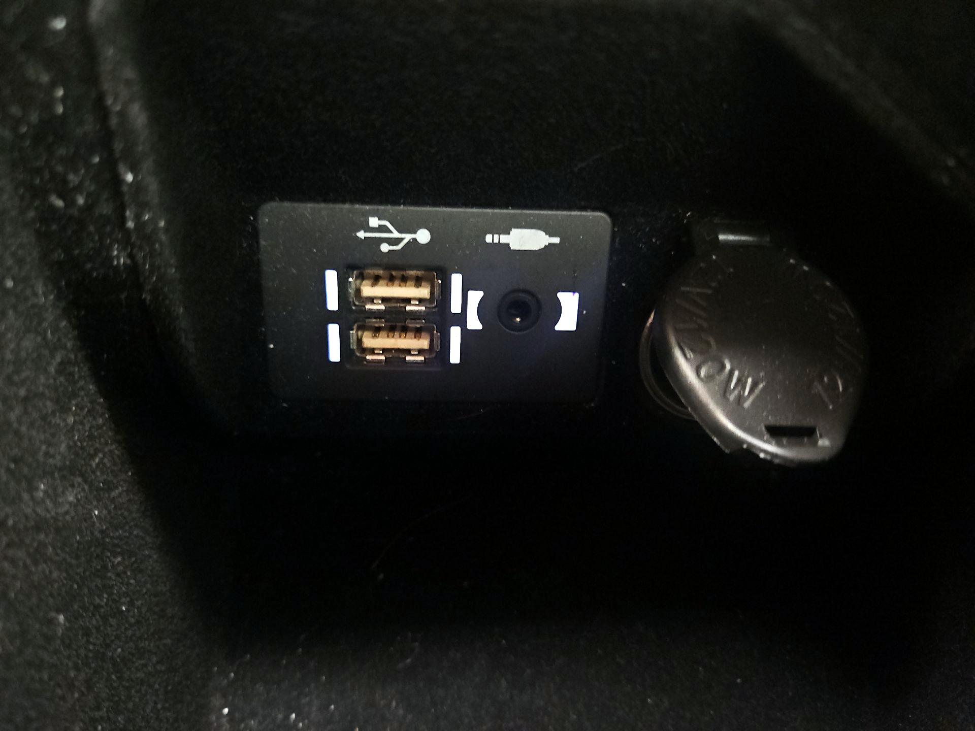 Thumbnail: 2023 Lexus IS - 19