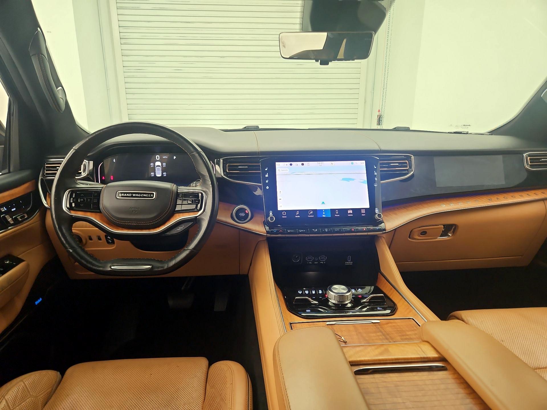 Thumbnail: 2022 Jeep Grand Wagoneer - 9