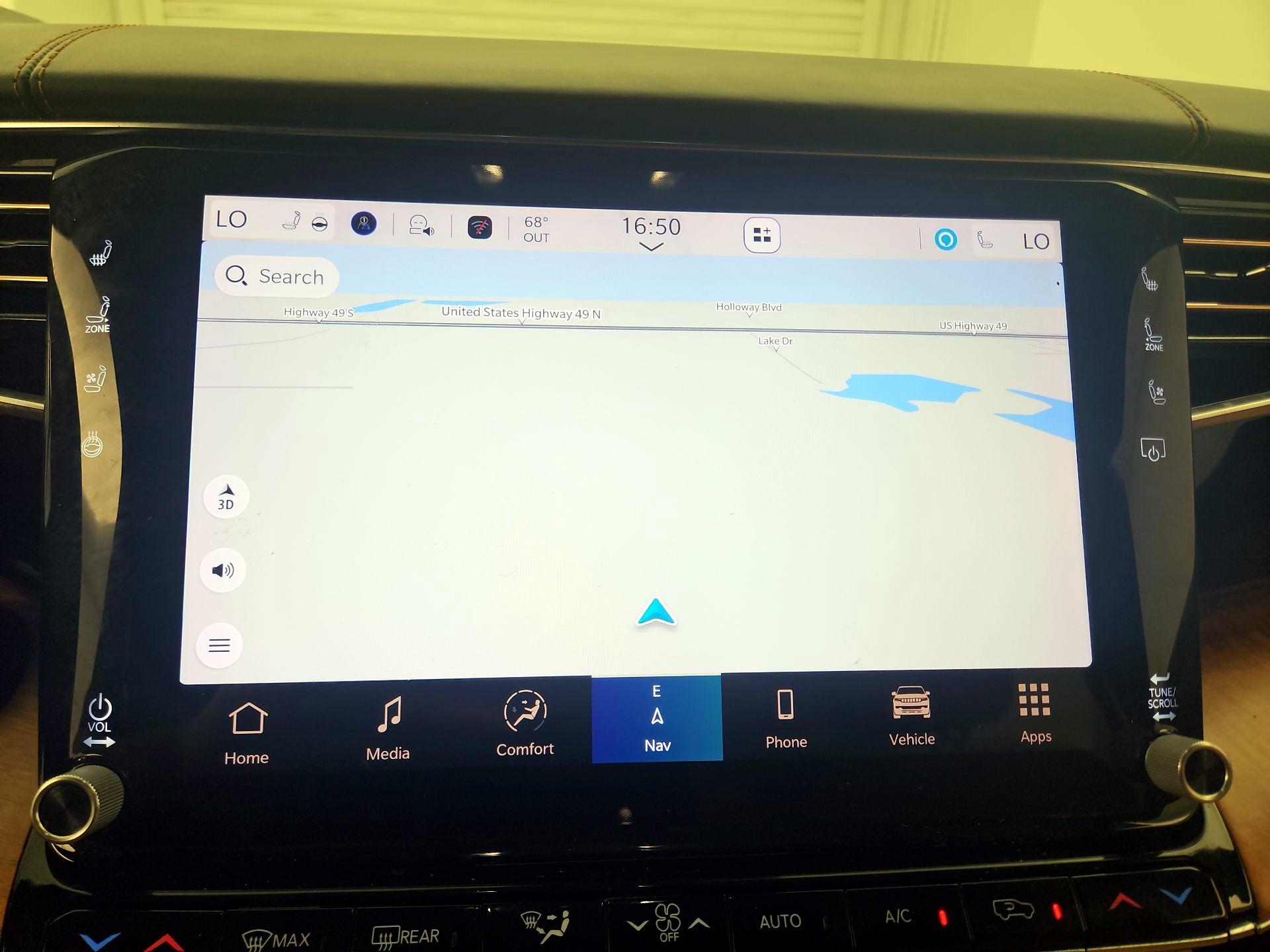 Thumbnail: 2022 Jeep Grand Wagoneer - 14