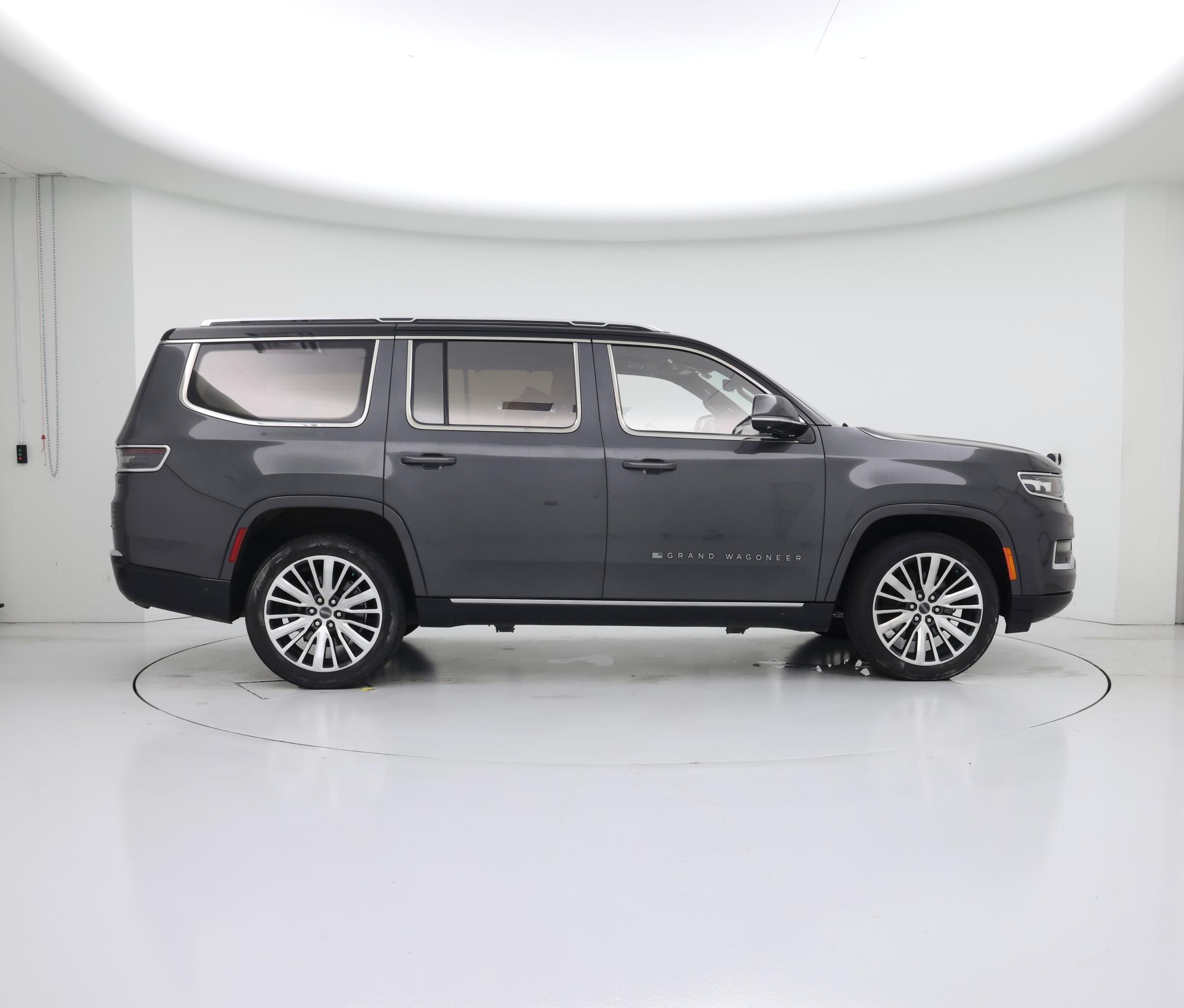 Thumbnail: 2022 Jeep Grand Wagoneer - 7