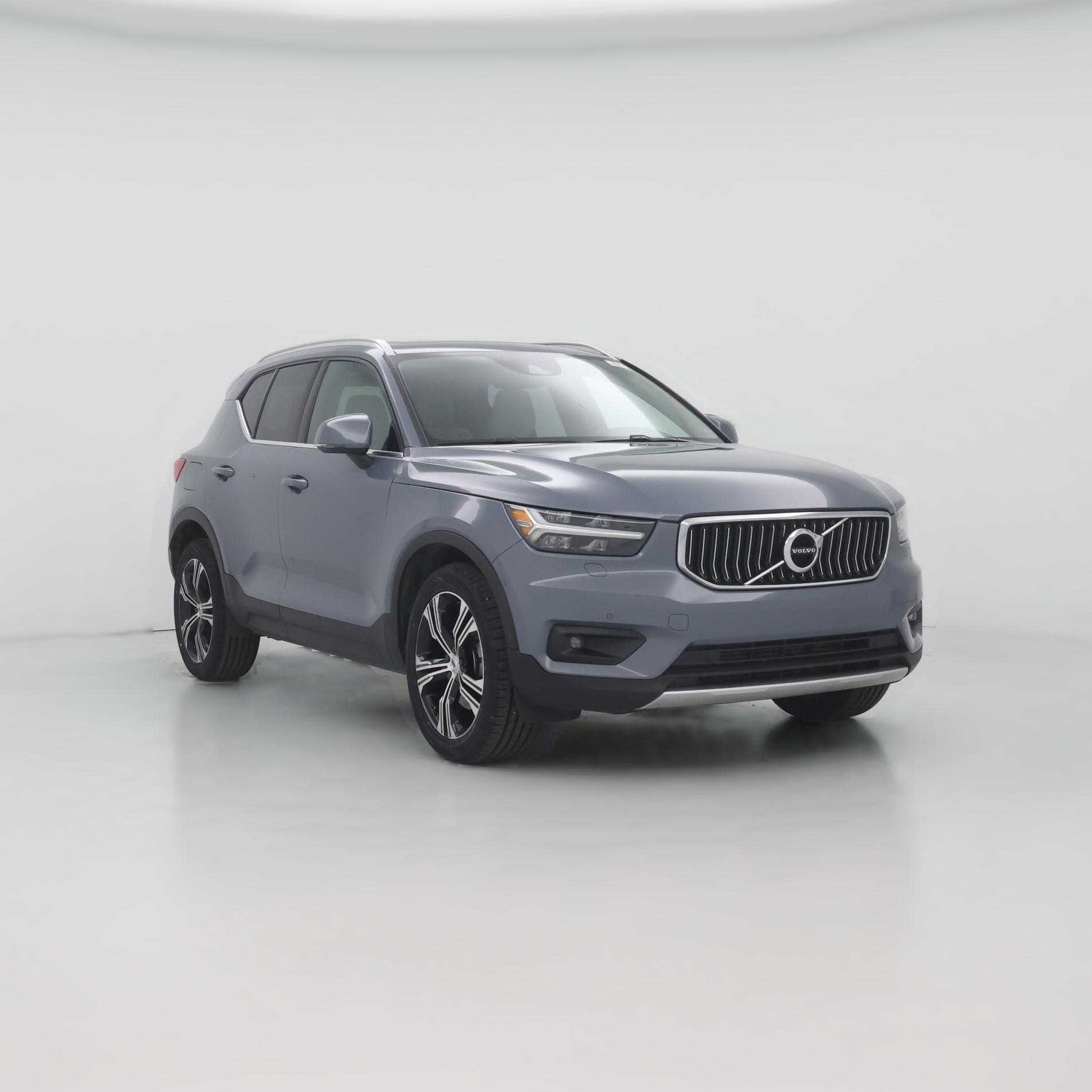 Thumbnail: 2022 Volvo XC40 - 1
