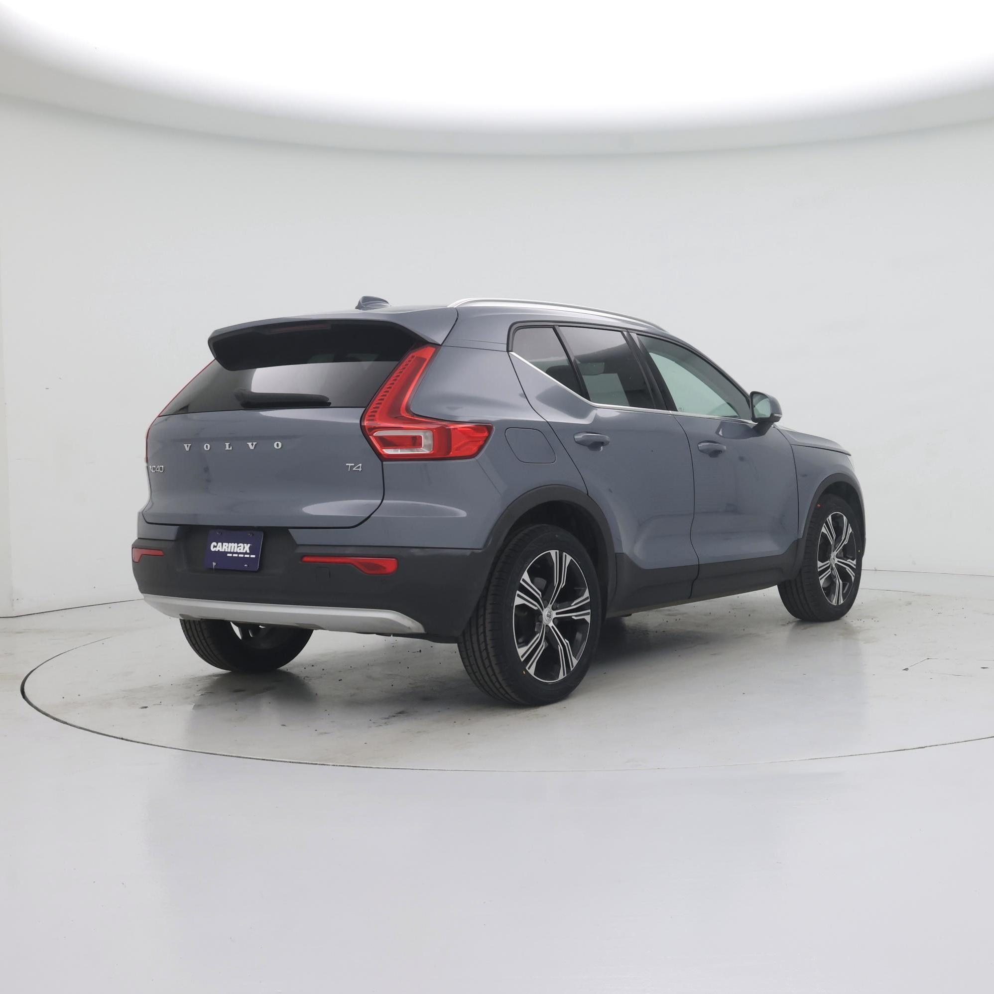 Thumbnail: 2022 Volvo XC40 - 8