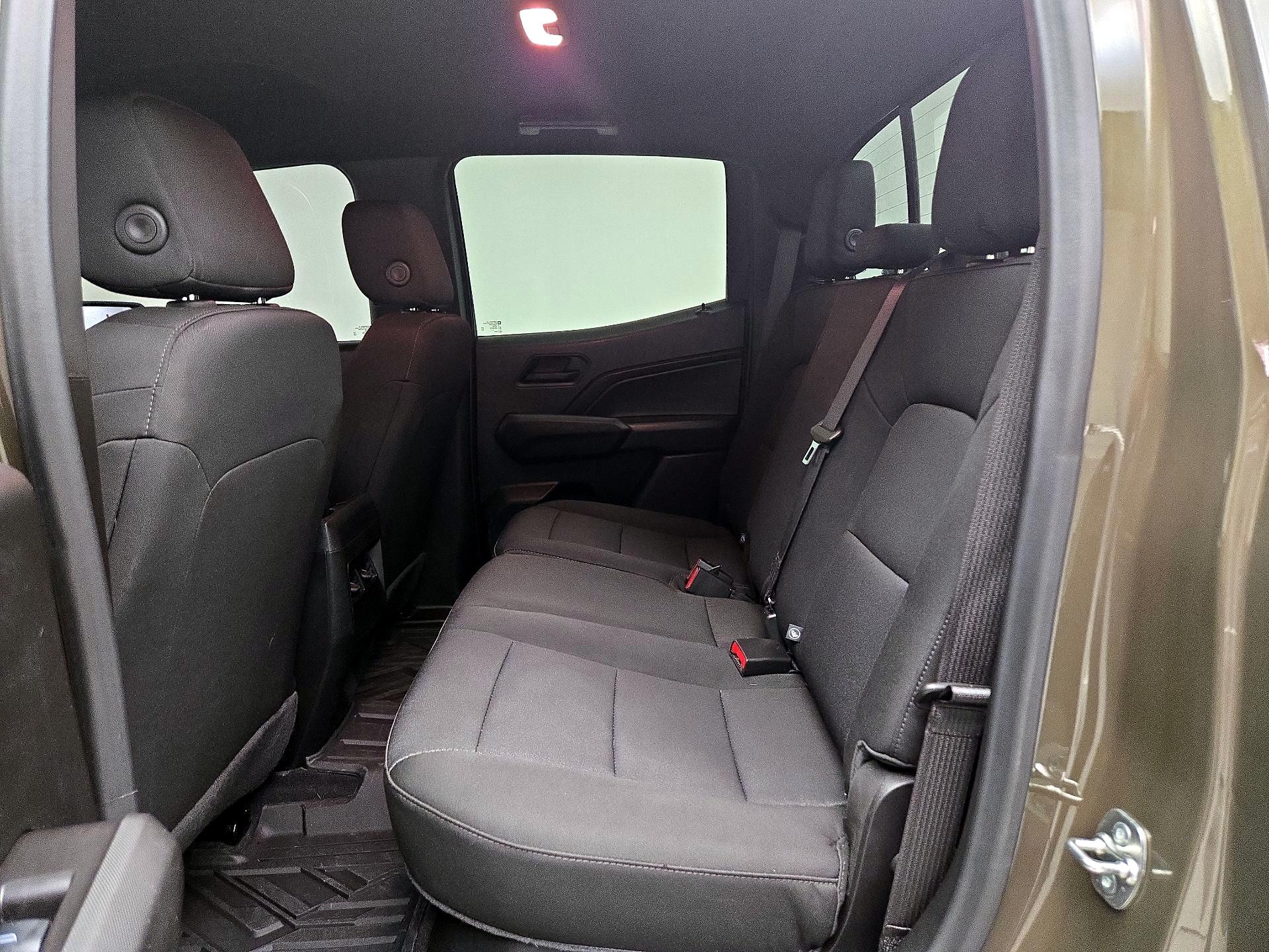 Thumbnail: 2024 Chevrolet Colorado - 20