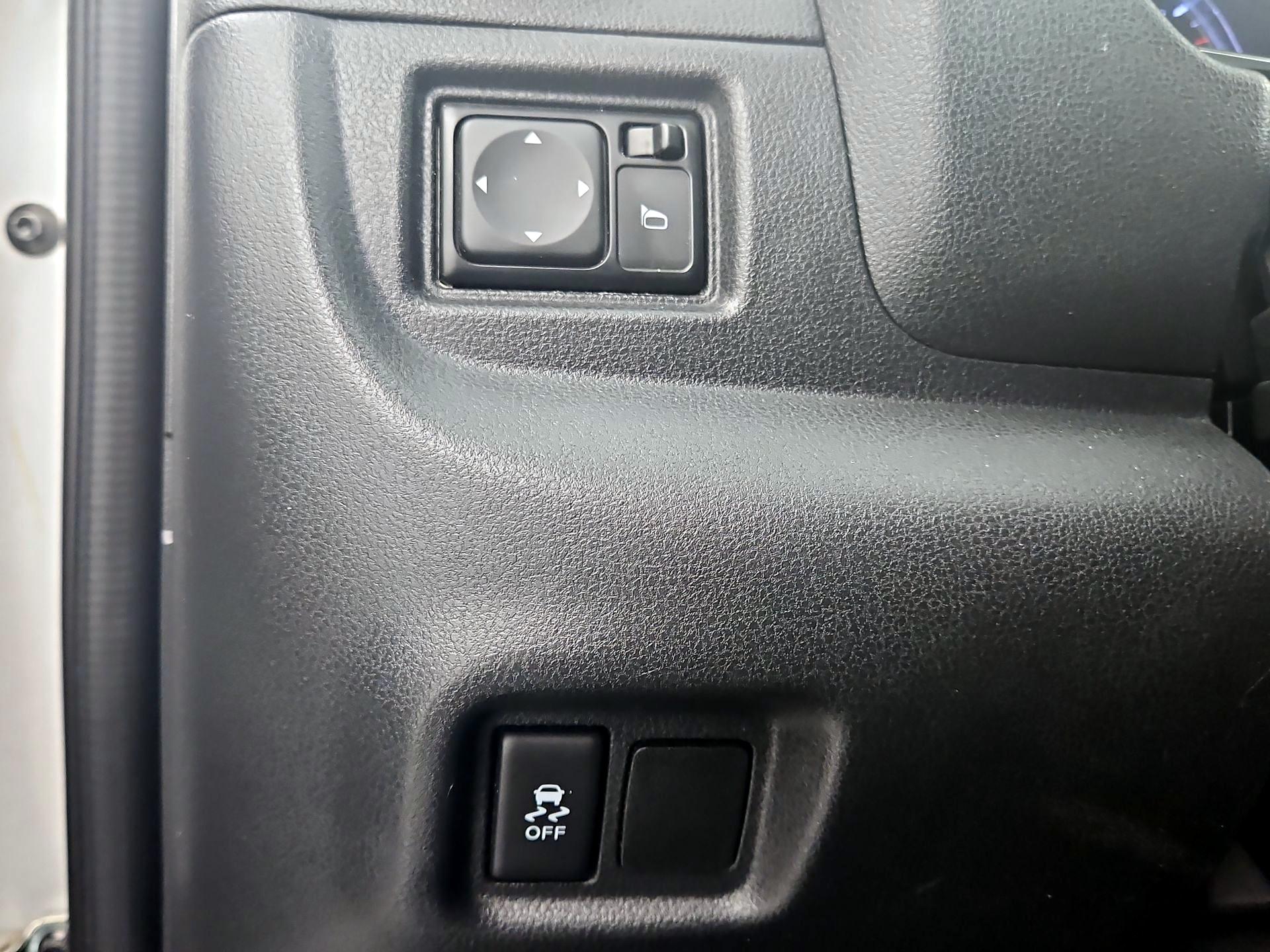 Thumbnail: 2019 Nissan Versa - 13