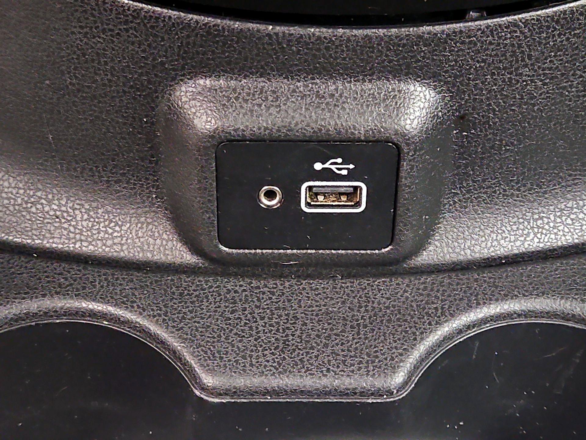 Thumbnail: 2019 Nissan Versa - 18