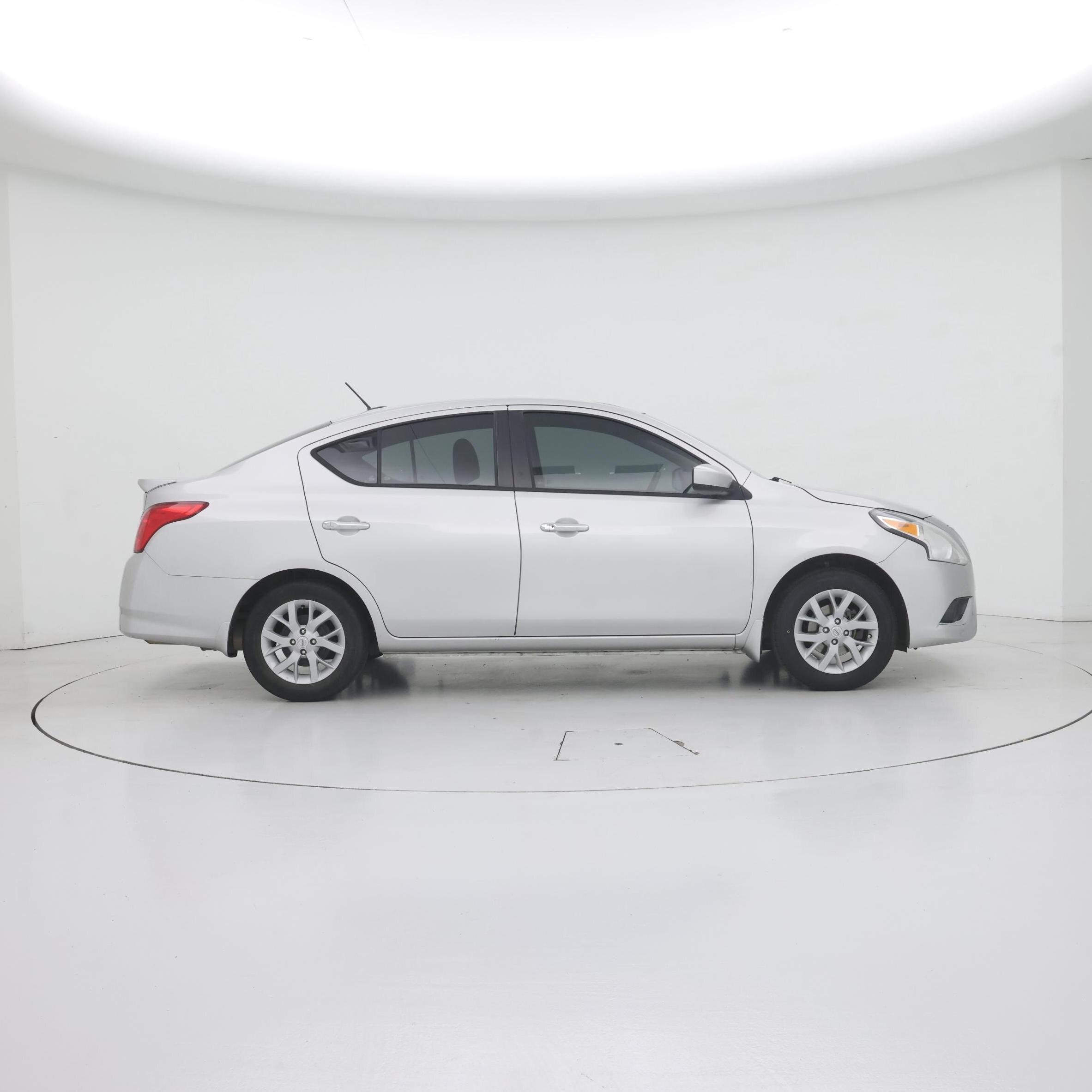 Thumbnail: 2019 Nissan Versa - 7