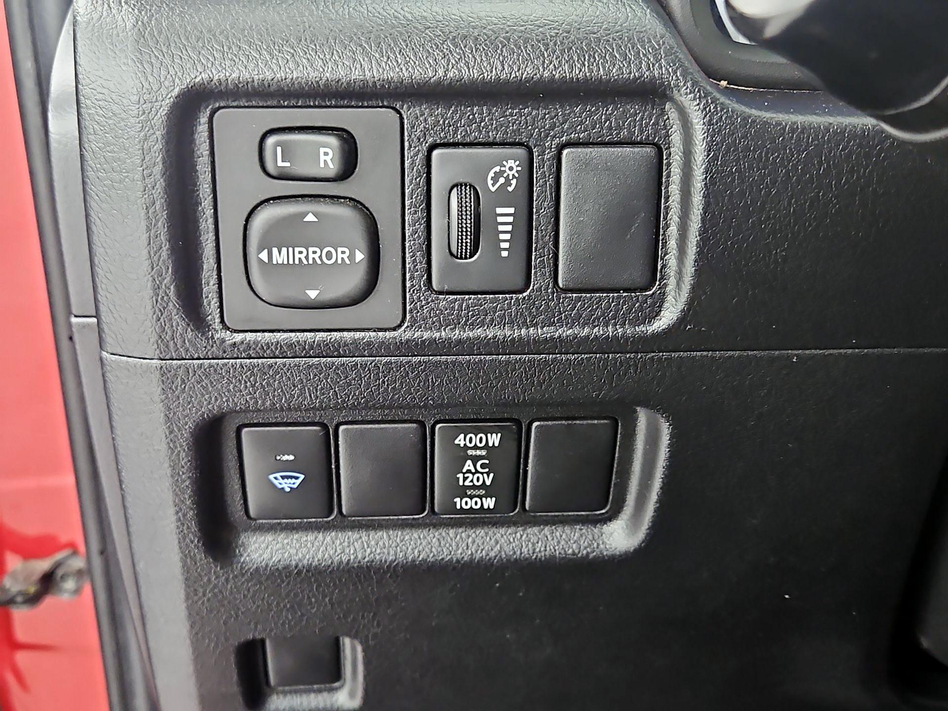 Thumbnail: 2018 Toyota 4Runner - 13