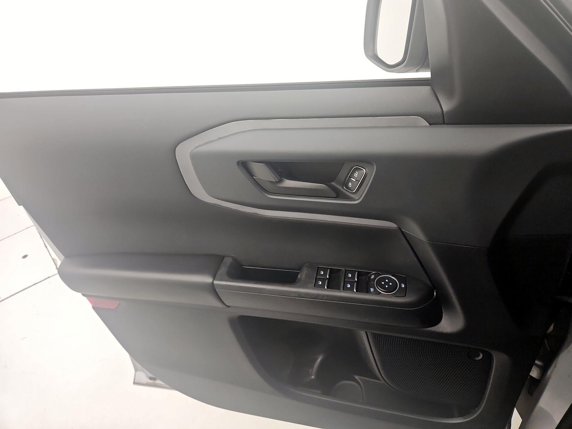 Thumbnail: 2021 Ford Bronco Sport - 12