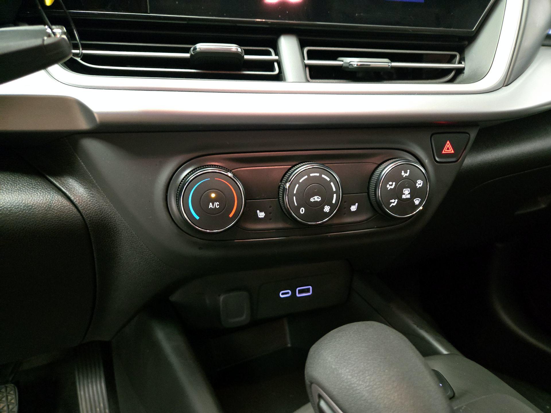 Thumbnail: 2025 Chevrolet Trax - 16