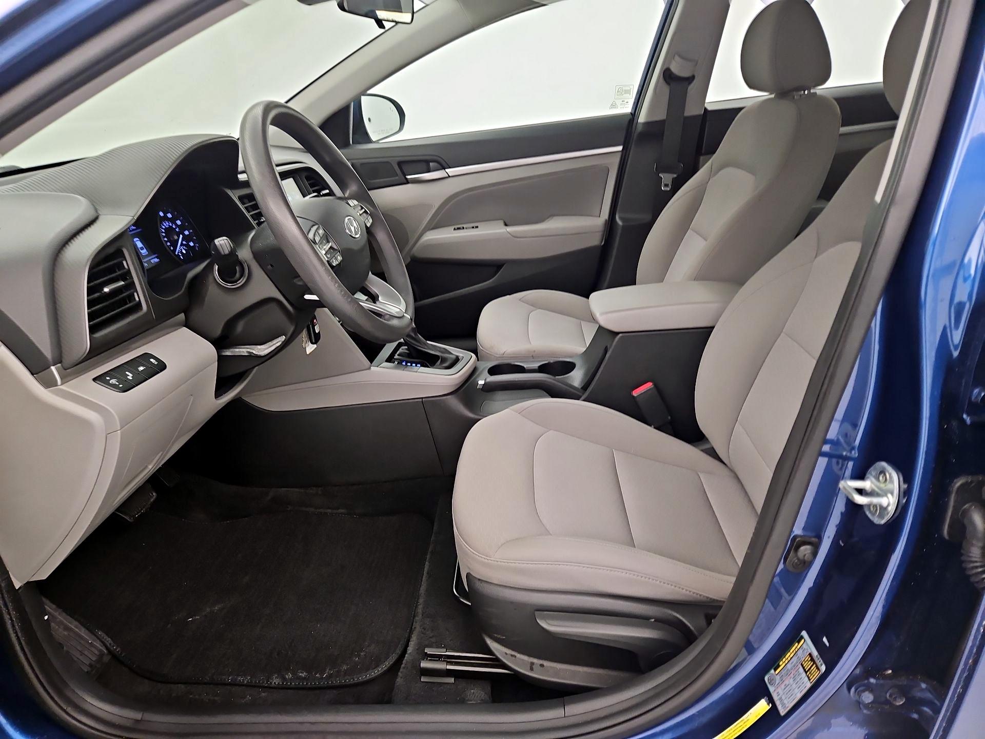 Thumbnail: 2019 Hyundai Elantra - 11