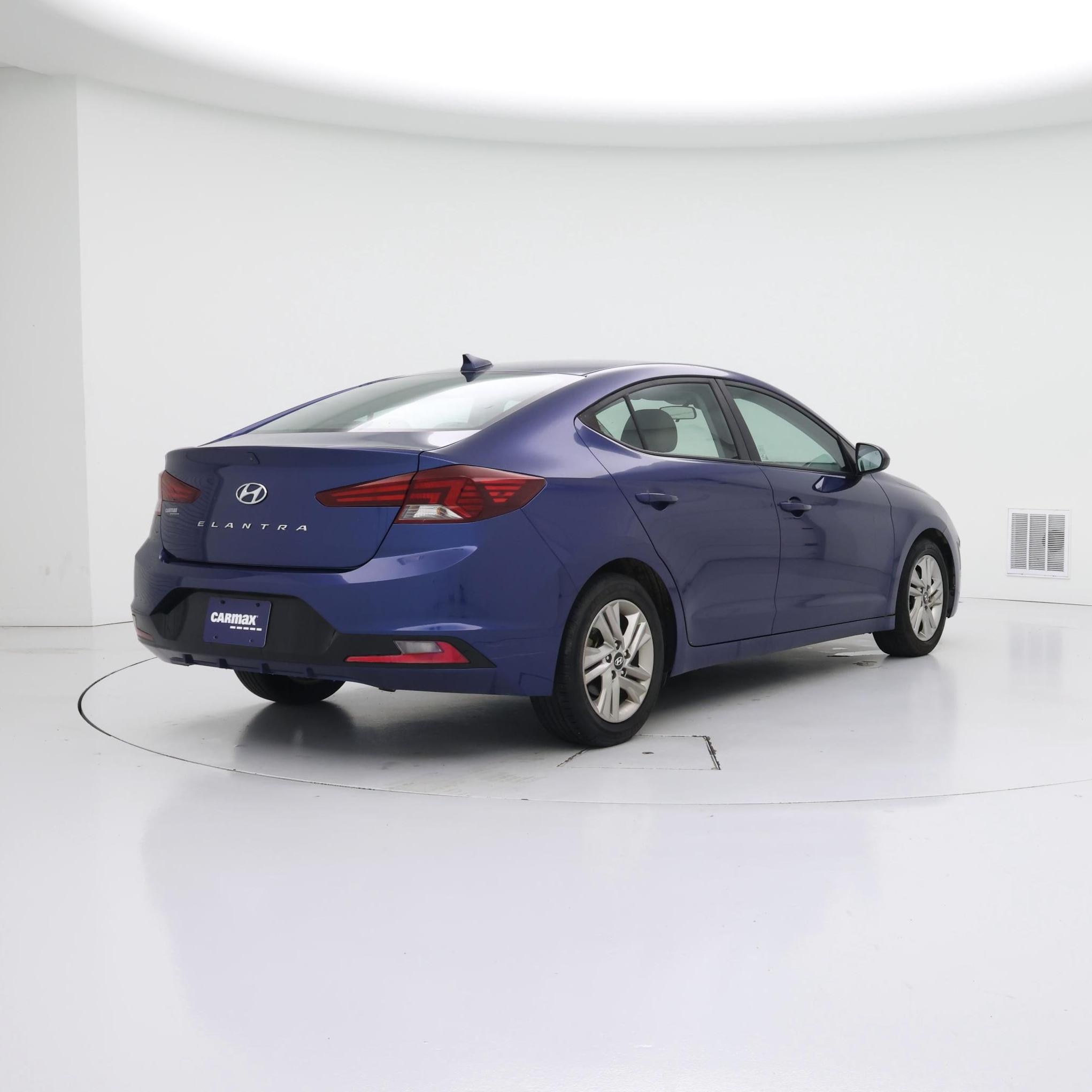 Thumbnail: 2019 Hyundai Elantra - 8