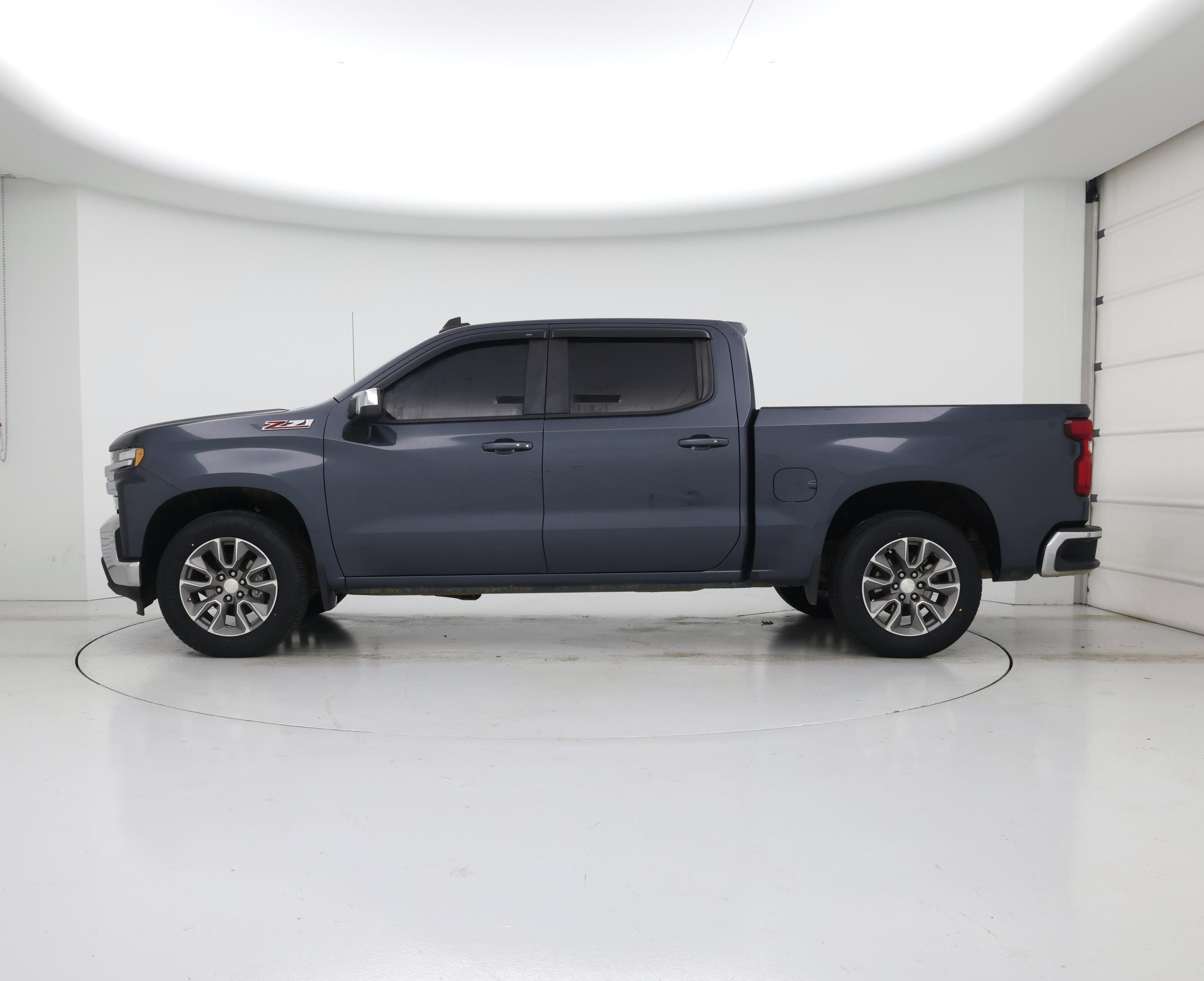 Thumbnail: 2019 Chevrolet Silverado 1500 - 3