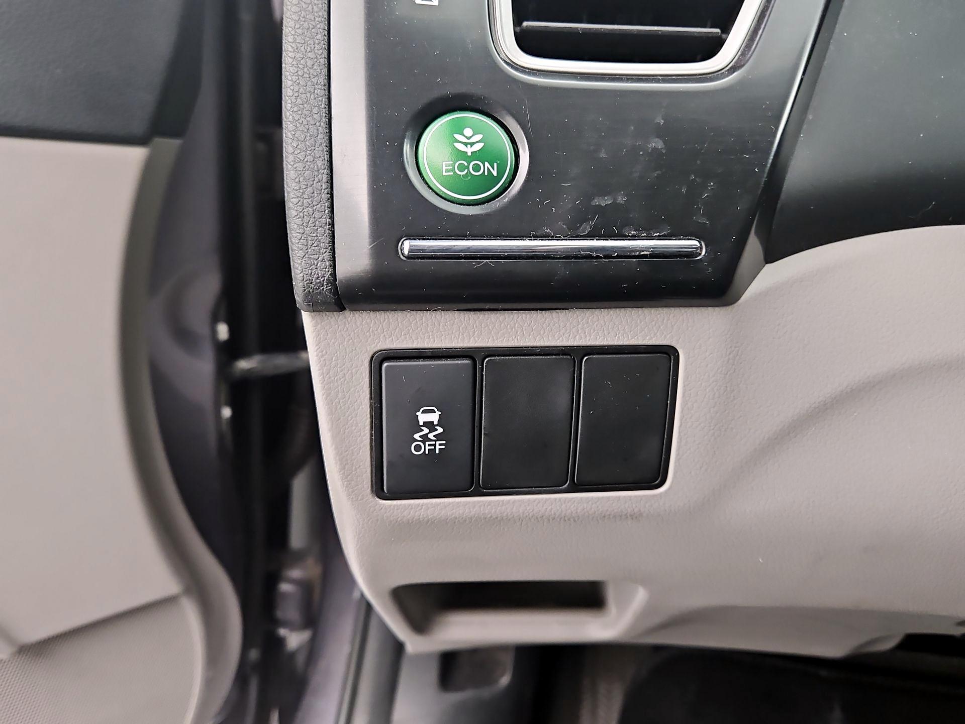 Thumbnail: 2015 Honda Civic - 13