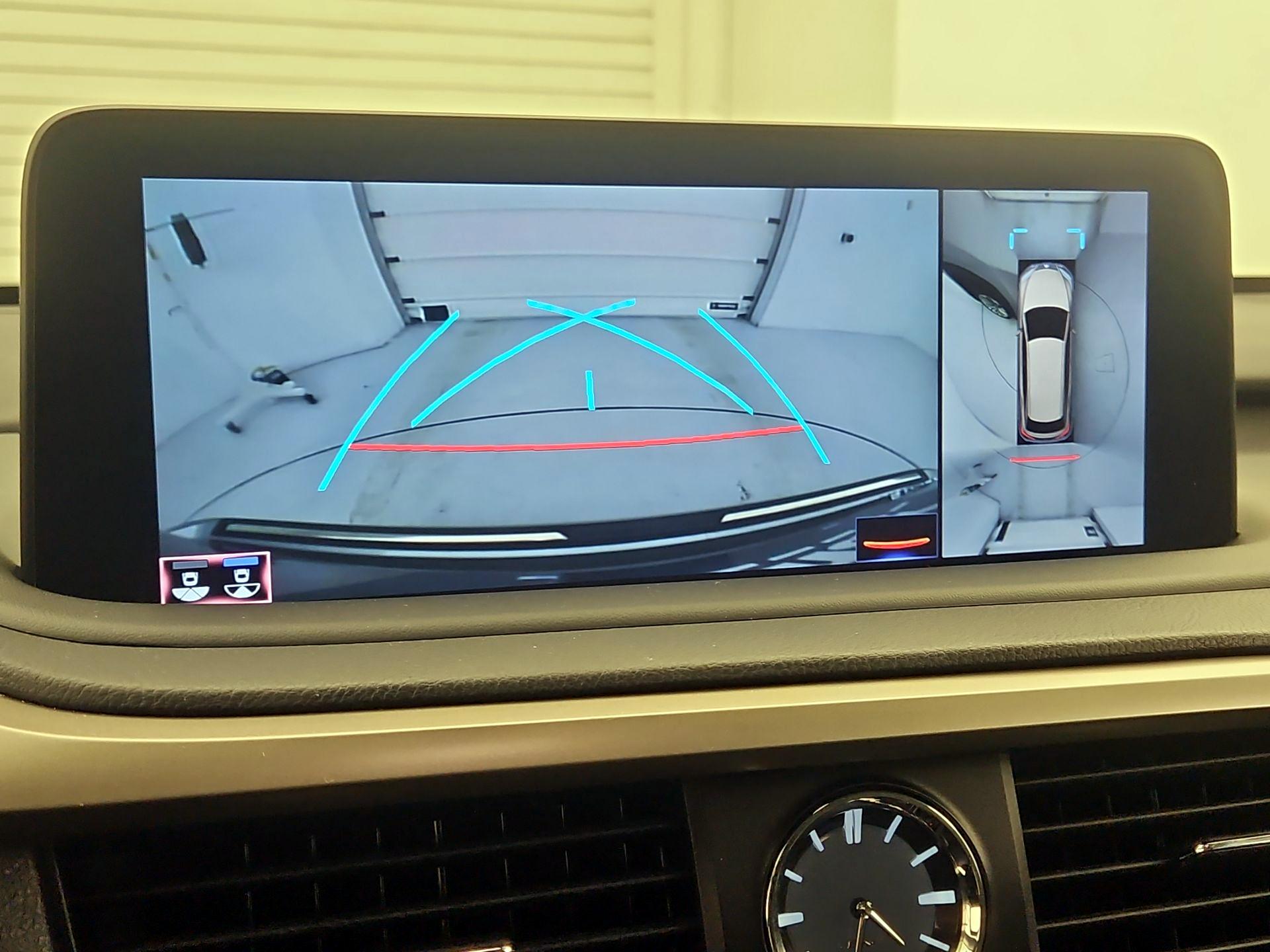 Thumbnail: 2021 Lexus RX - 15