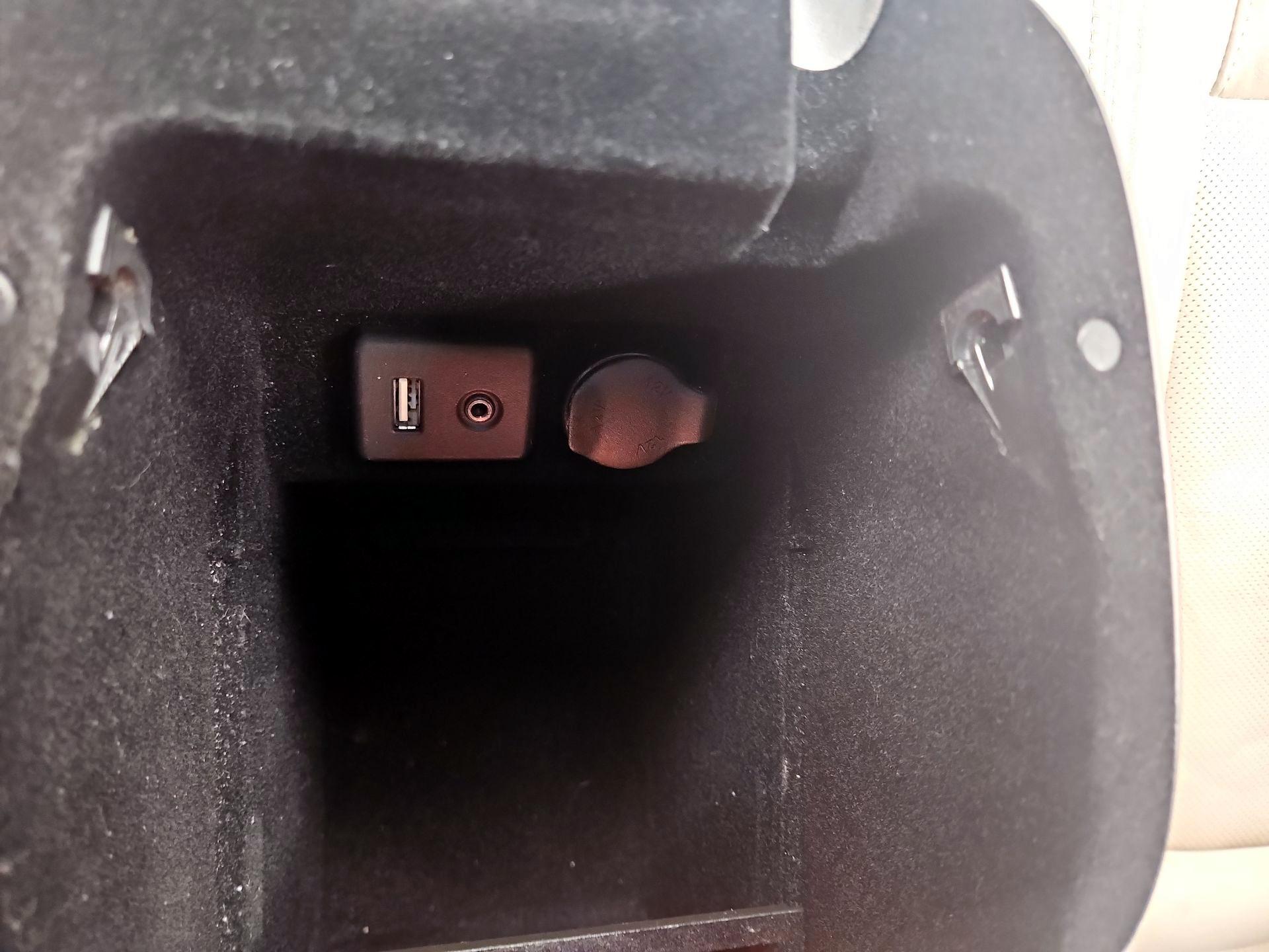 Thumbnail: 2015 Buick LaCrosse - 18